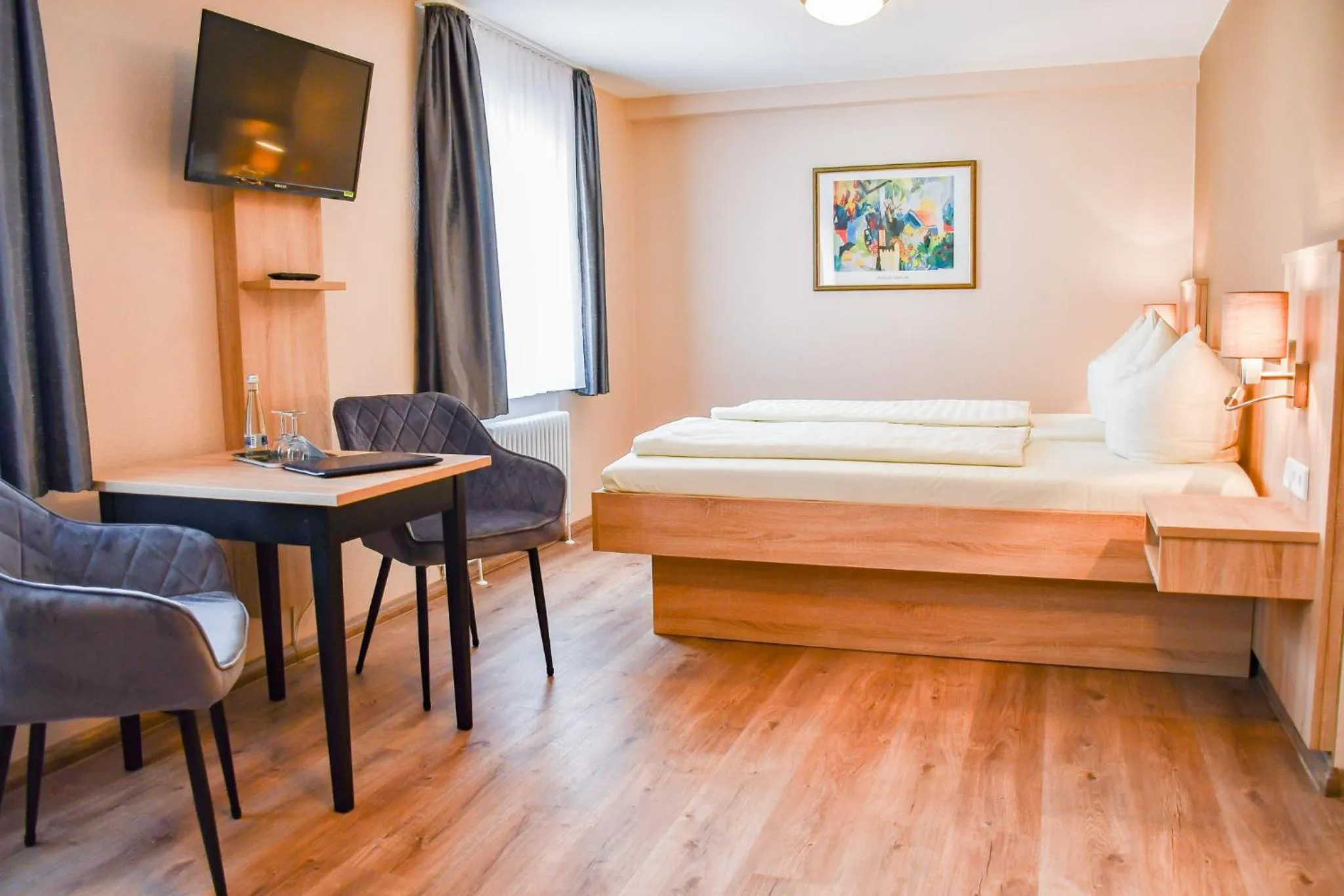 Photo of the whole room, Bed in Kurgarten-Hotel