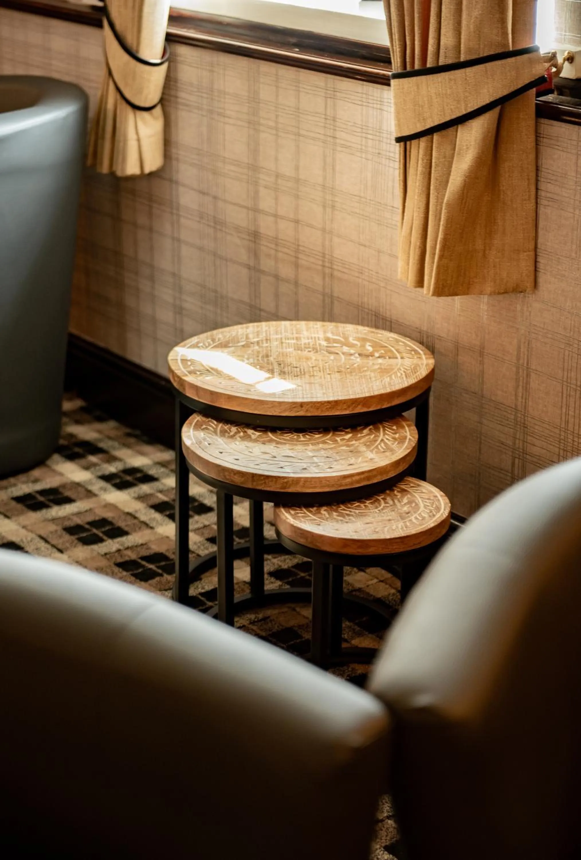 Lounge or bar in The Old Ginn House Inn