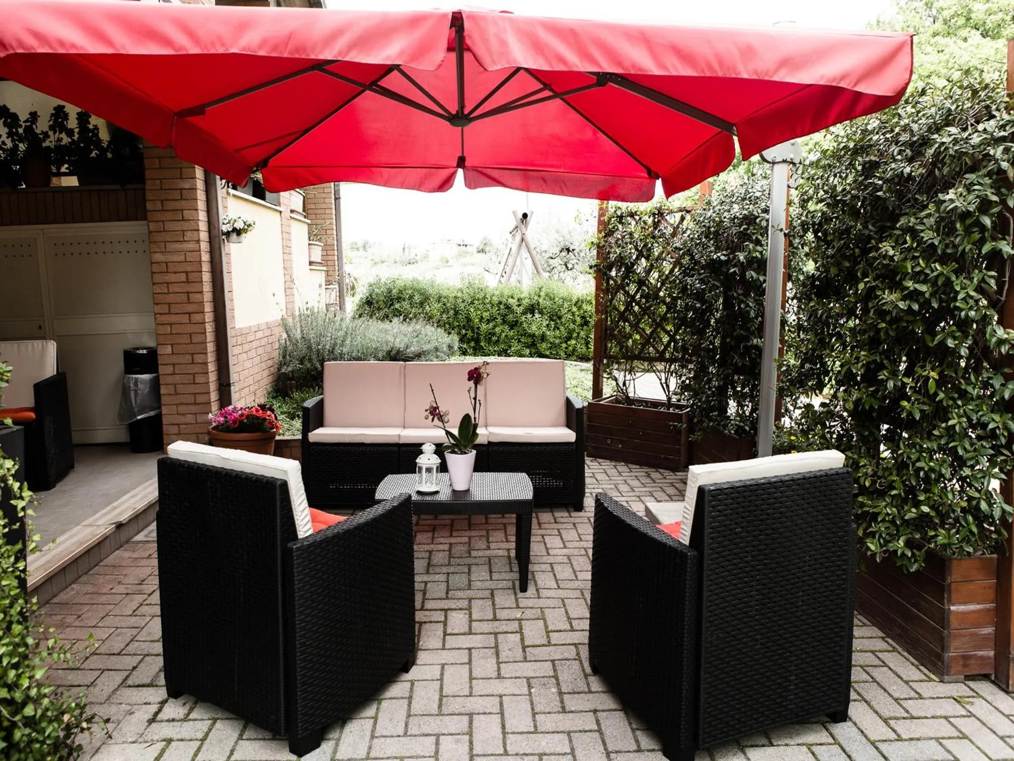 Facade/entrance in Hotel Residence Eden