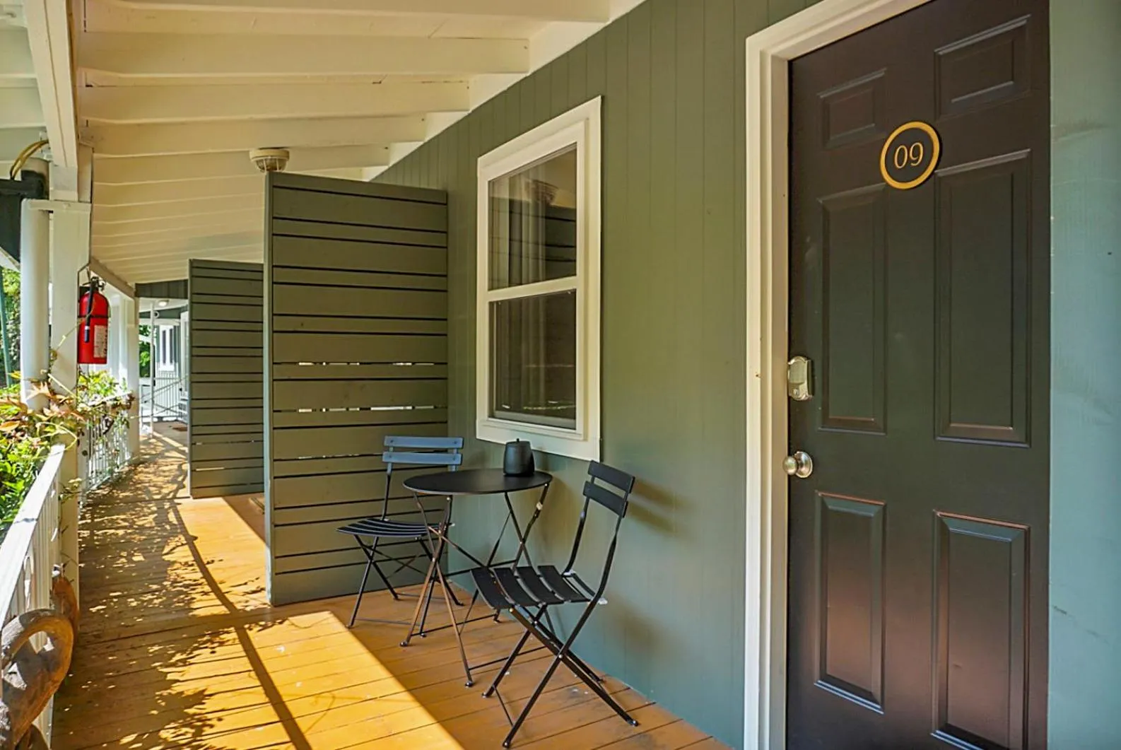 Seating area in Hickory Falls Inn