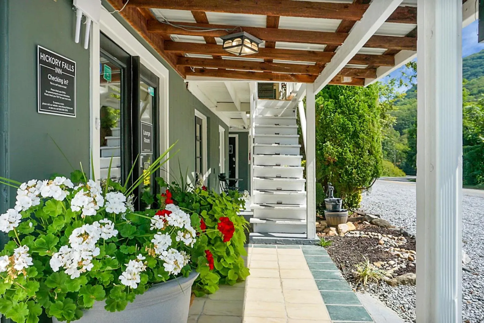 Property building in Hickory Falls Inn