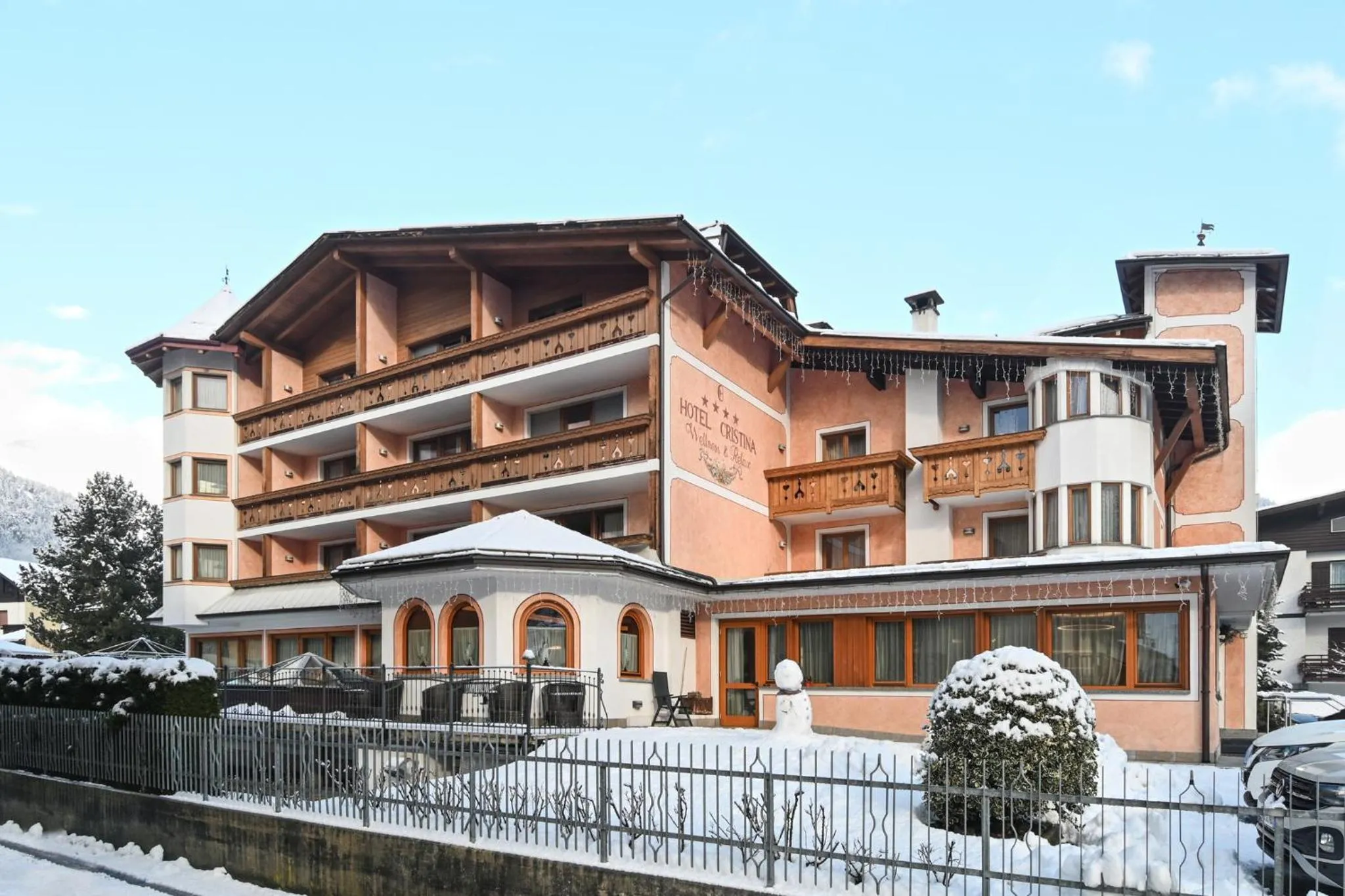 Property building in Hotel Cristina