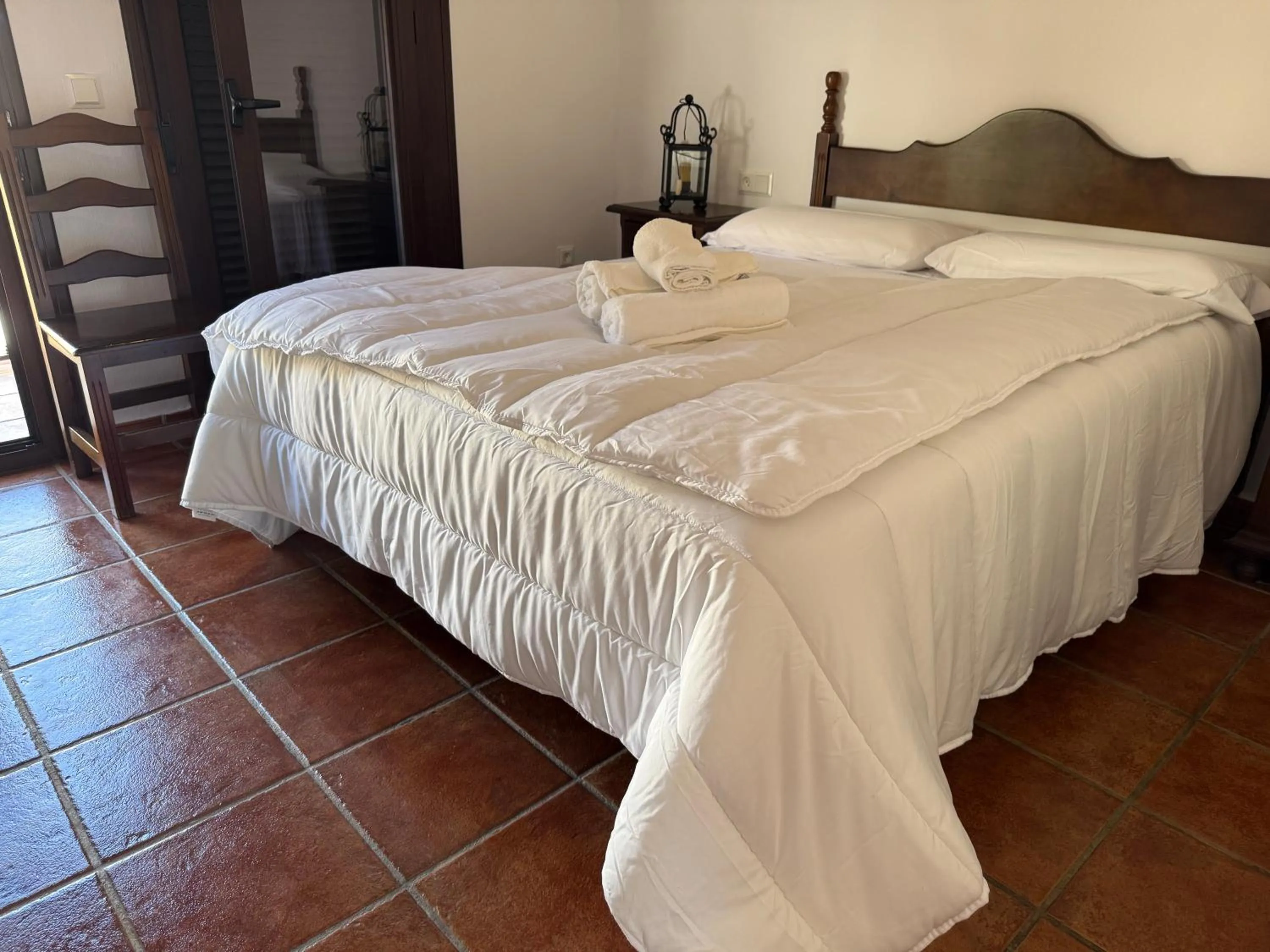 Bed in Hotel Restaurante Atalaya