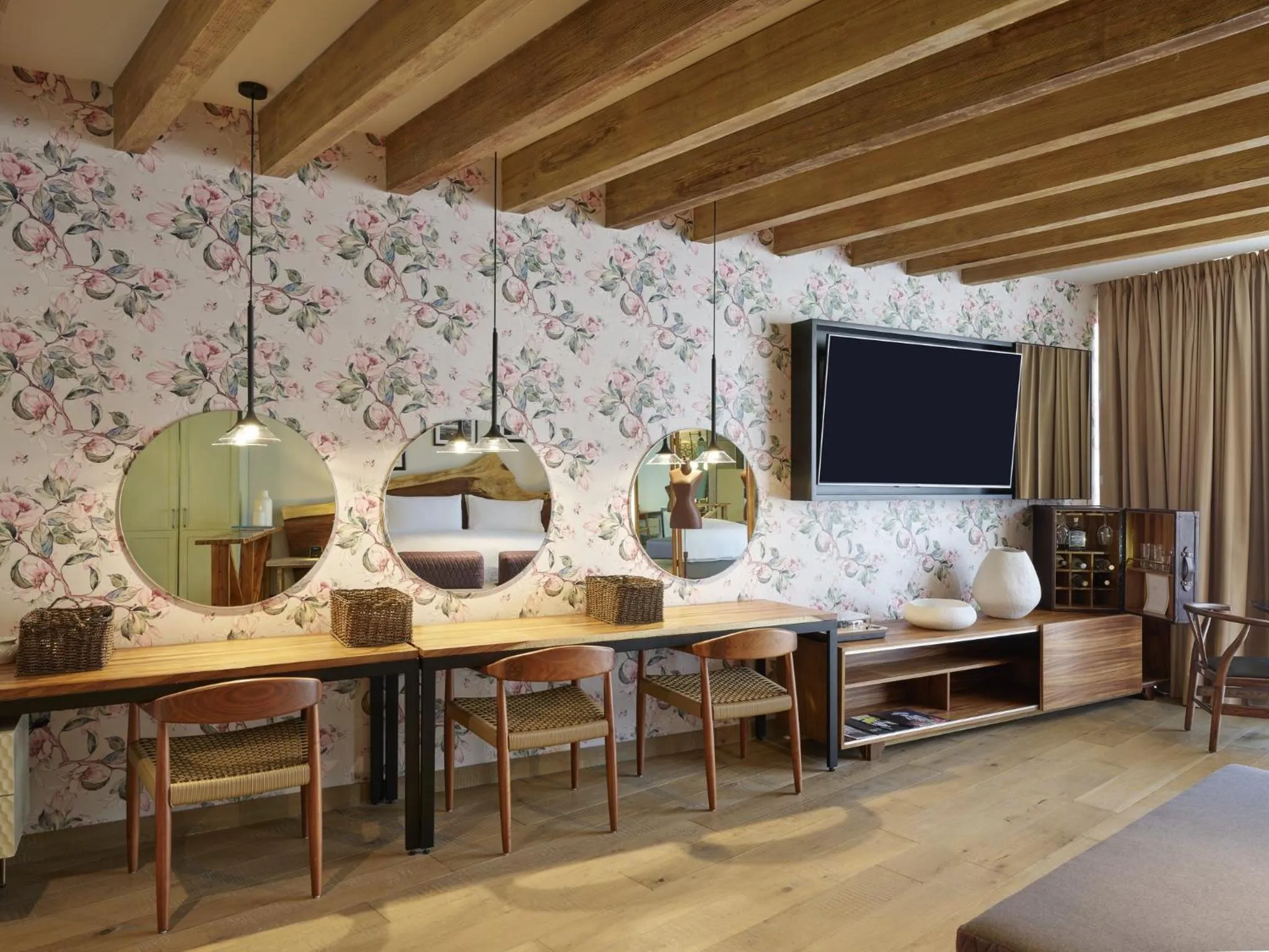 Photo of the whole room in Live Aqua San Miguel de Allende