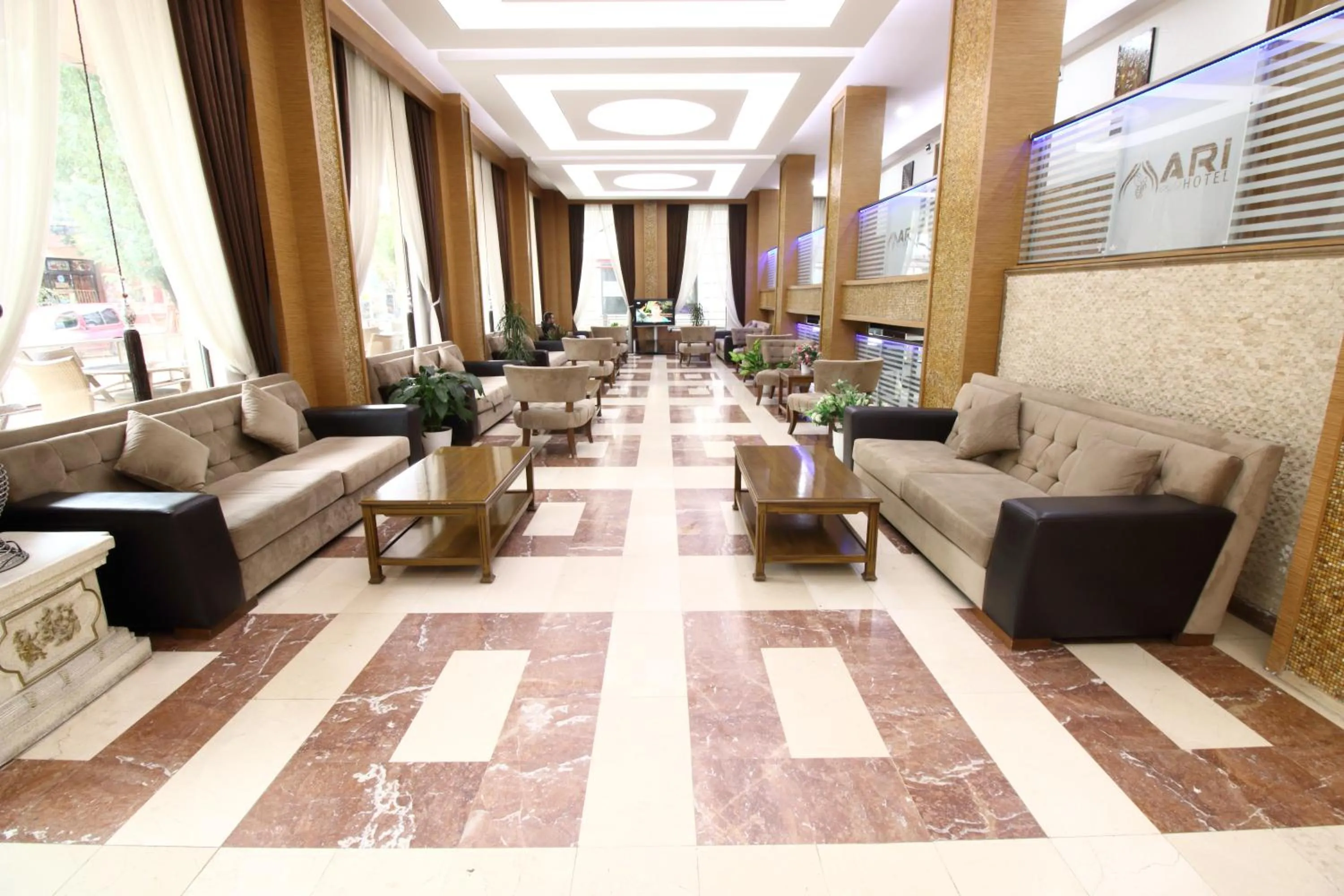 Lobby or reception in Afyon Grand Arı Hotel