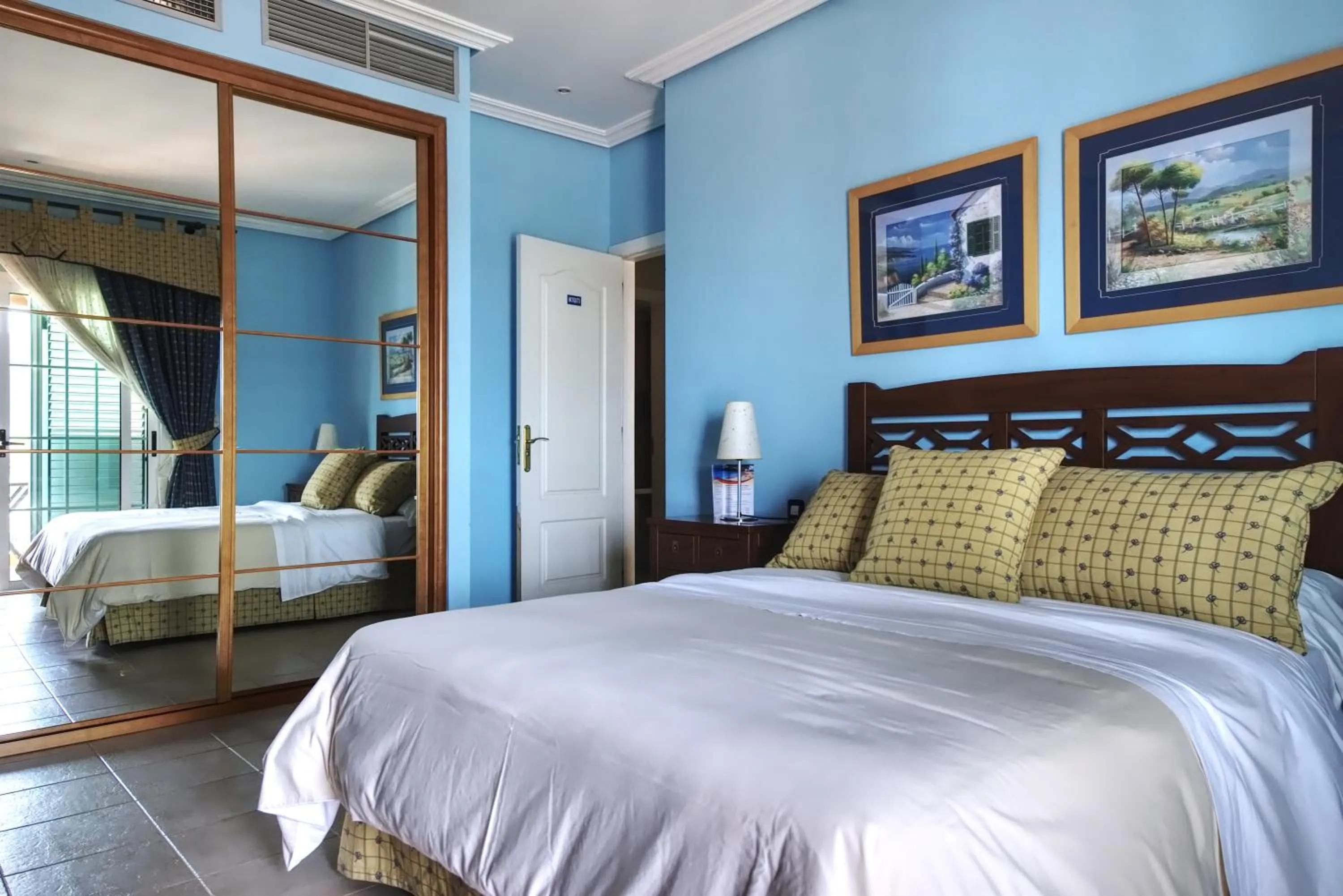 Photo of the whole room, Bed in Hotel La Colina