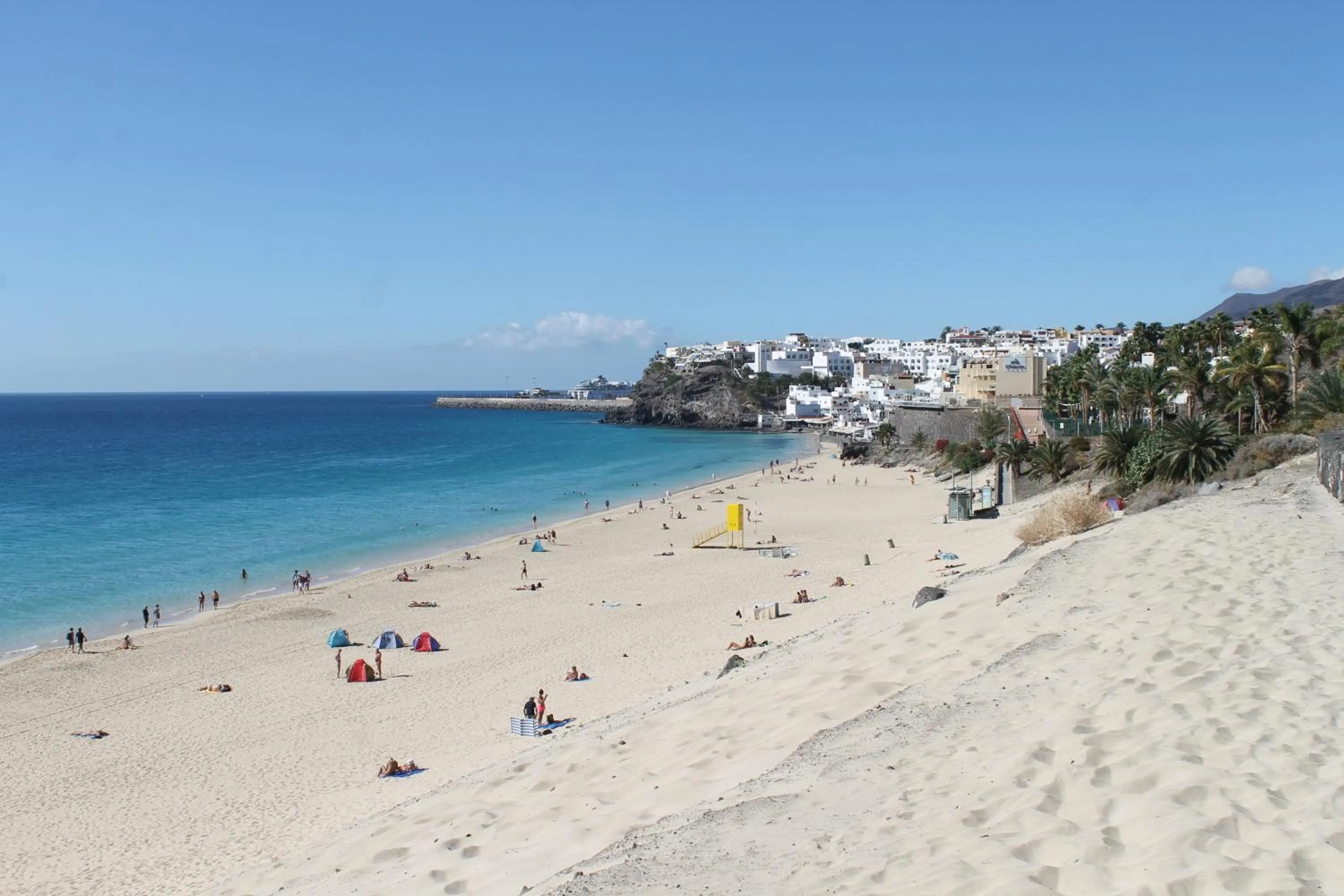 Beach in Hotel La Colina