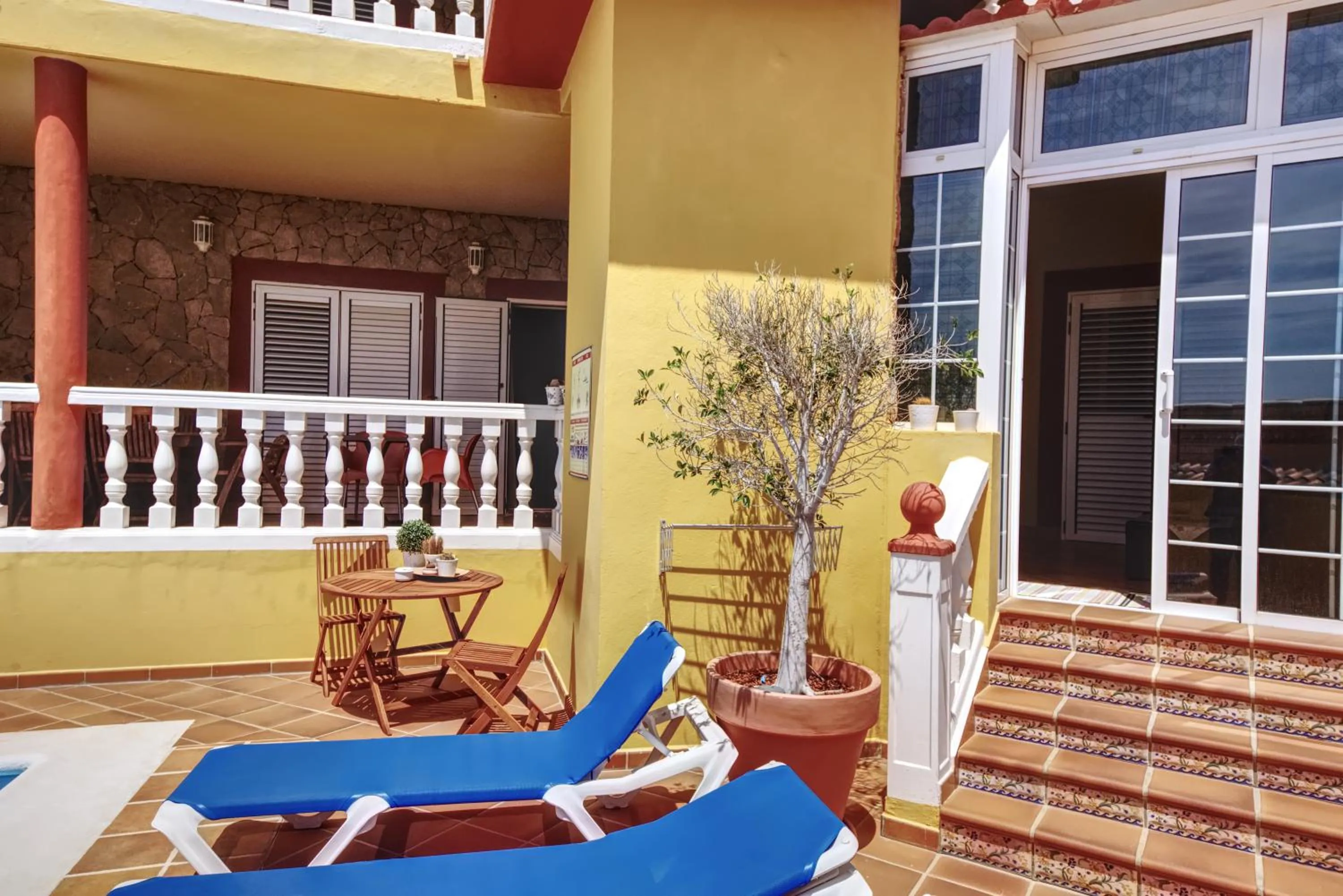 Swimming pool in Hotel La Colina