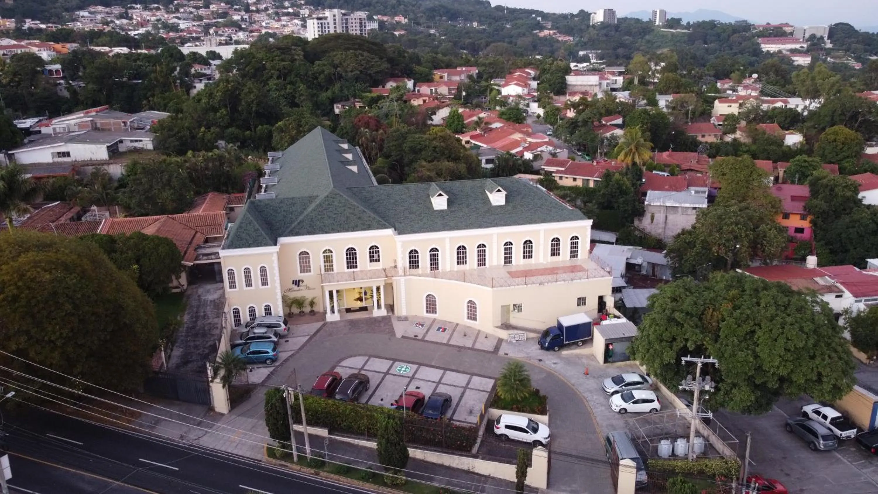 Property building in Hotel Mirador Plaza