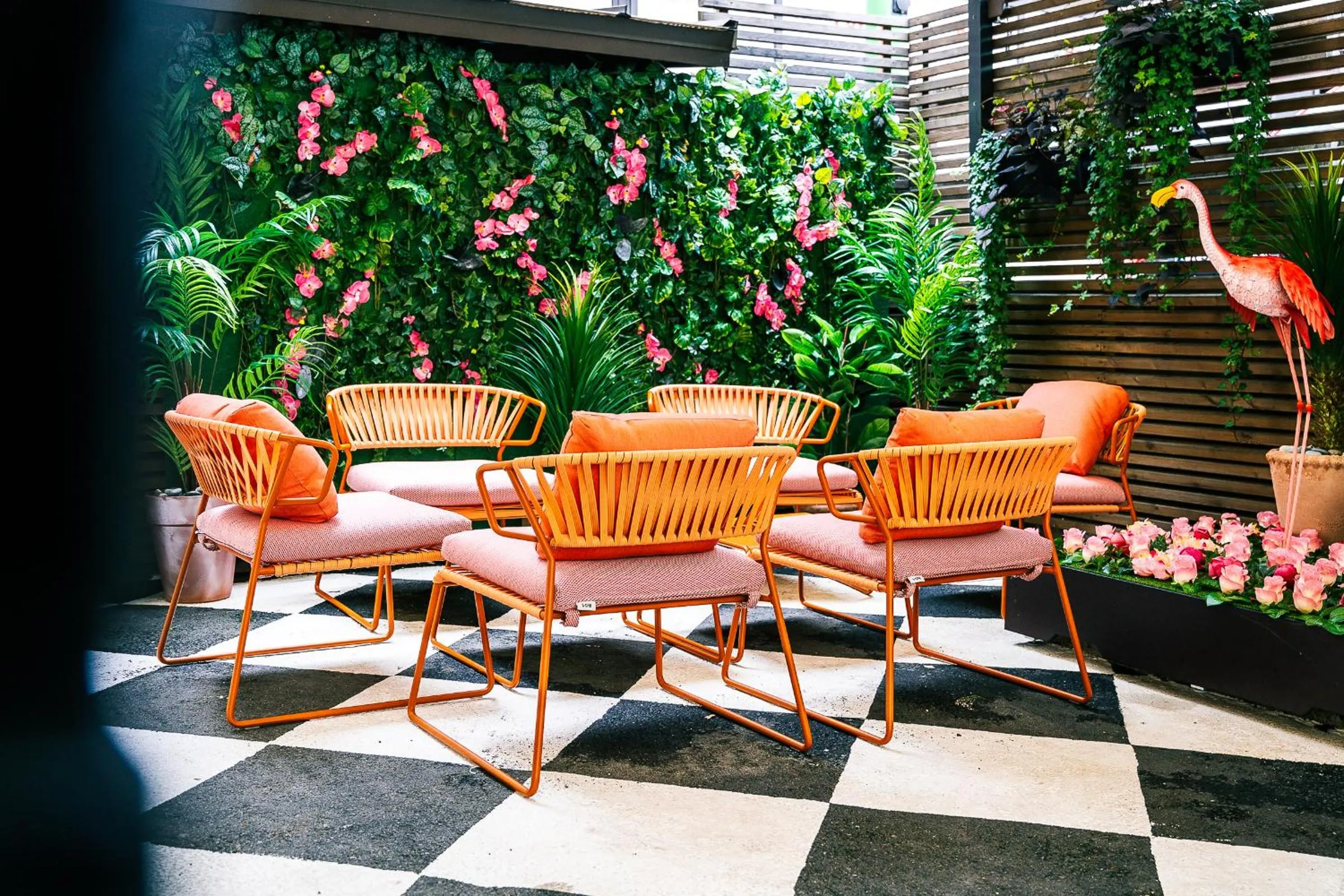 Restaurant/places to eat in Boutique Hotel Yöpuu