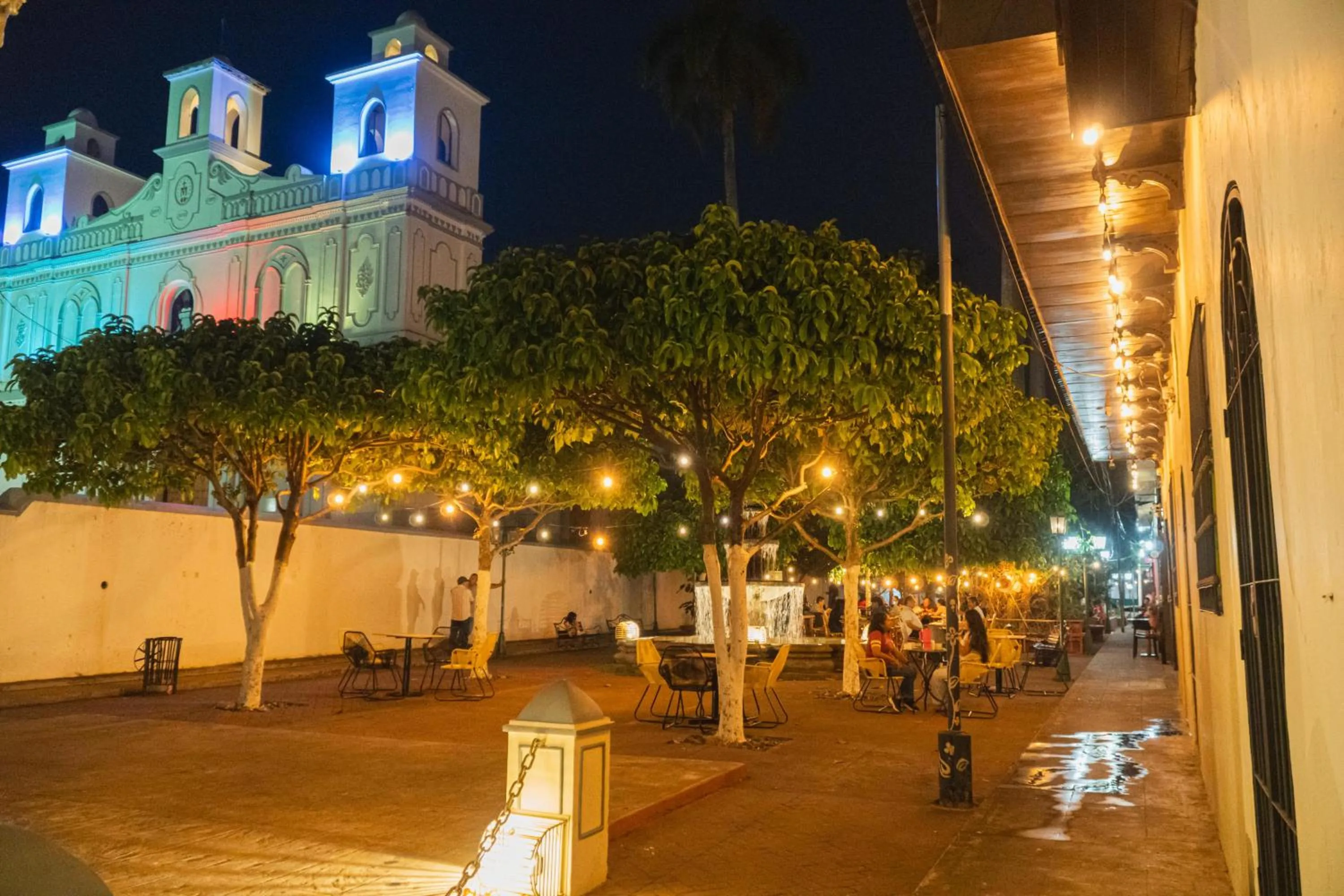 Property building in La Casa de Mamapán Hotel Colonial Ahuachapan