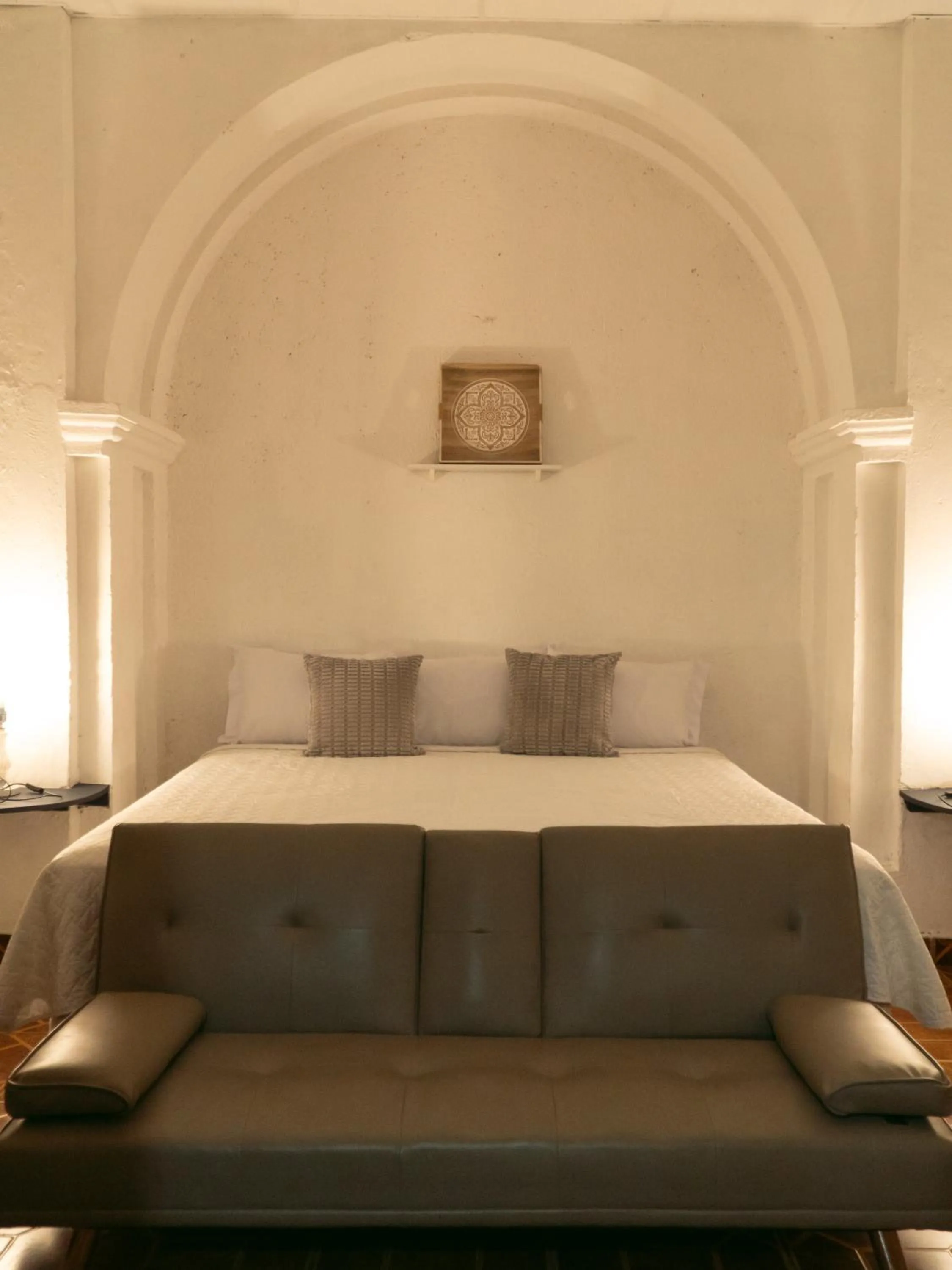 Decorative detail, Bed in La Casa de Mamapán Hotel Colonial Ahuachapan