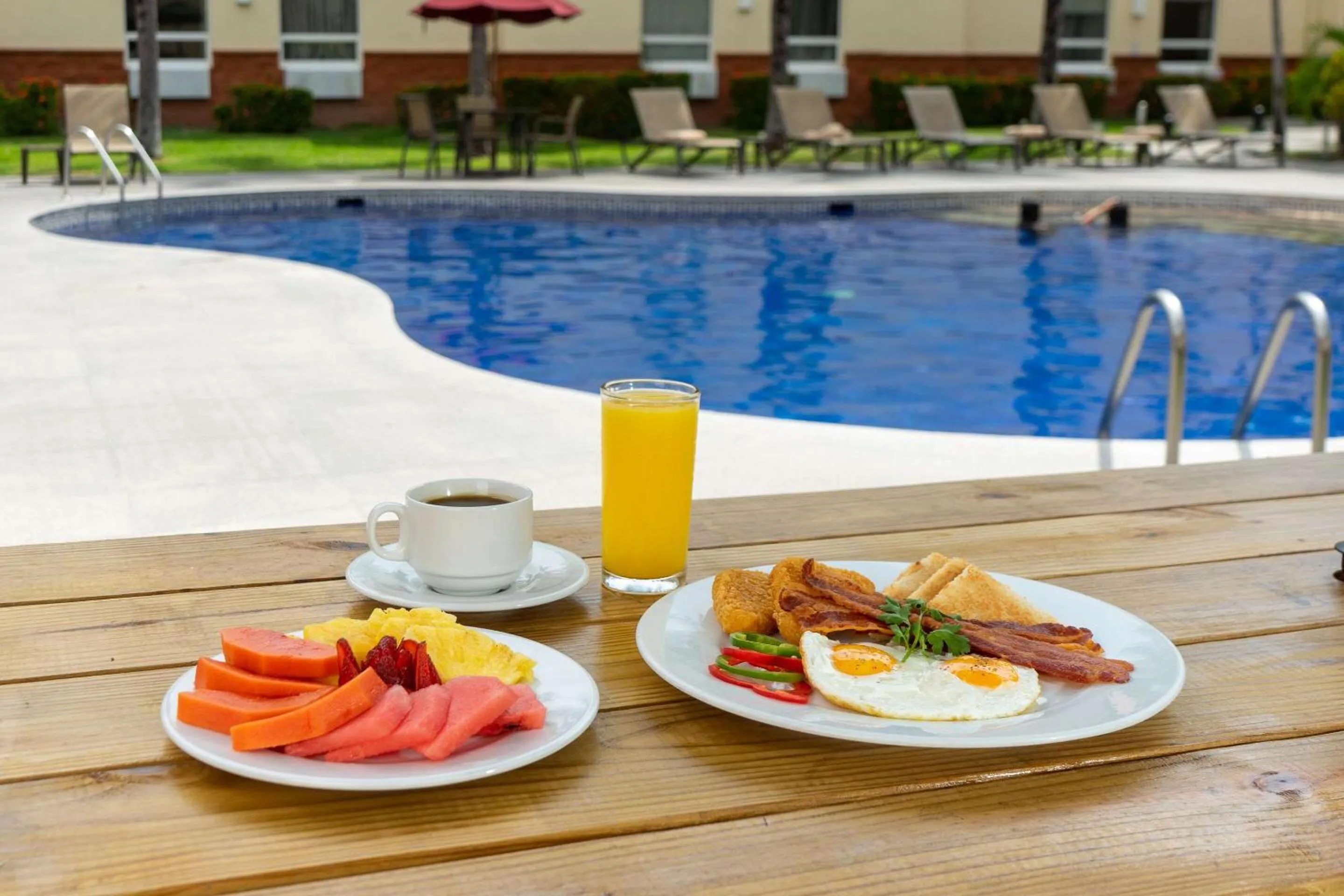 Restaurant/places to eat in Quality Hotel Real Aeropuerto San Salvador