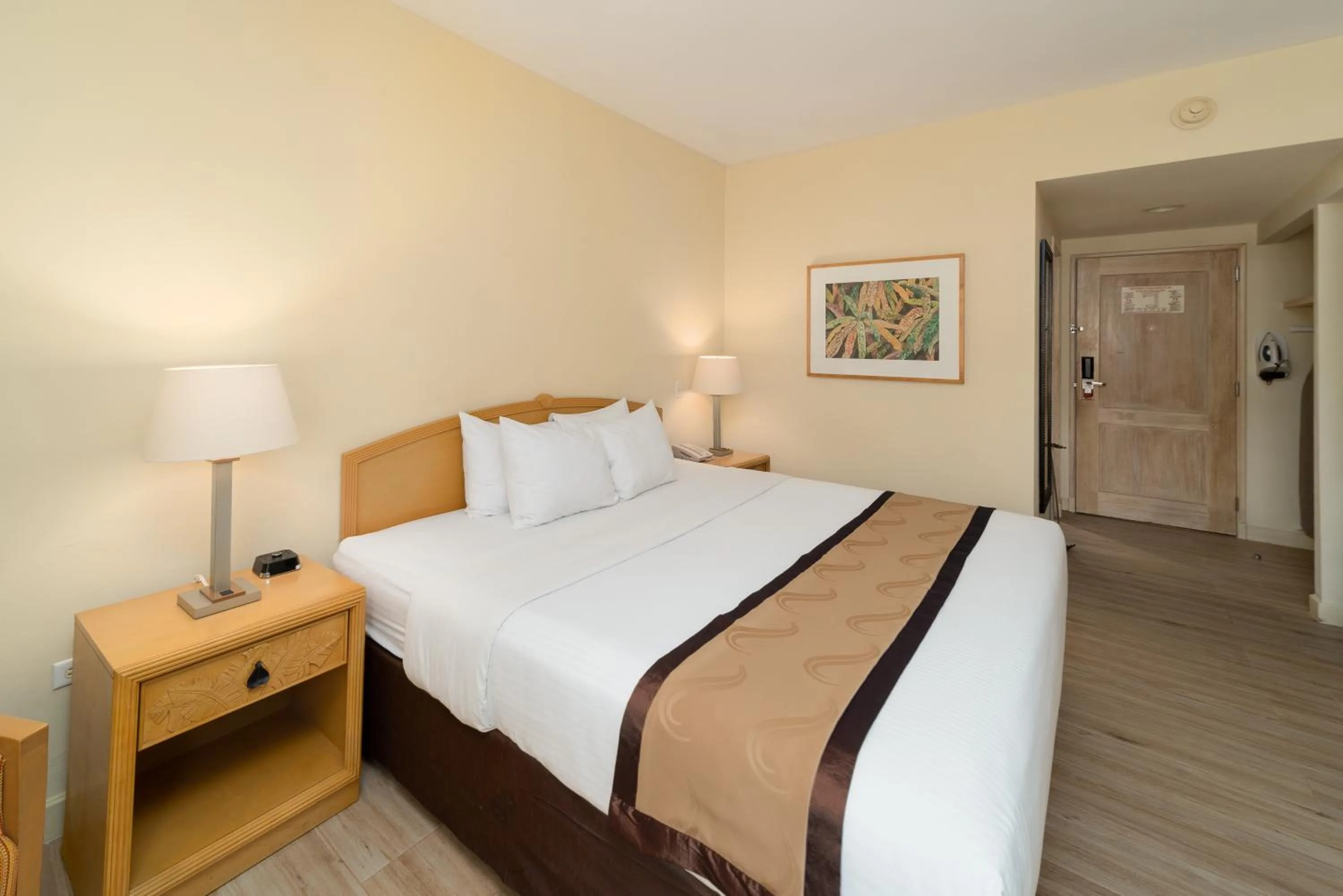 Bed in Quality Hotel Real Aeropuerto San Salvador