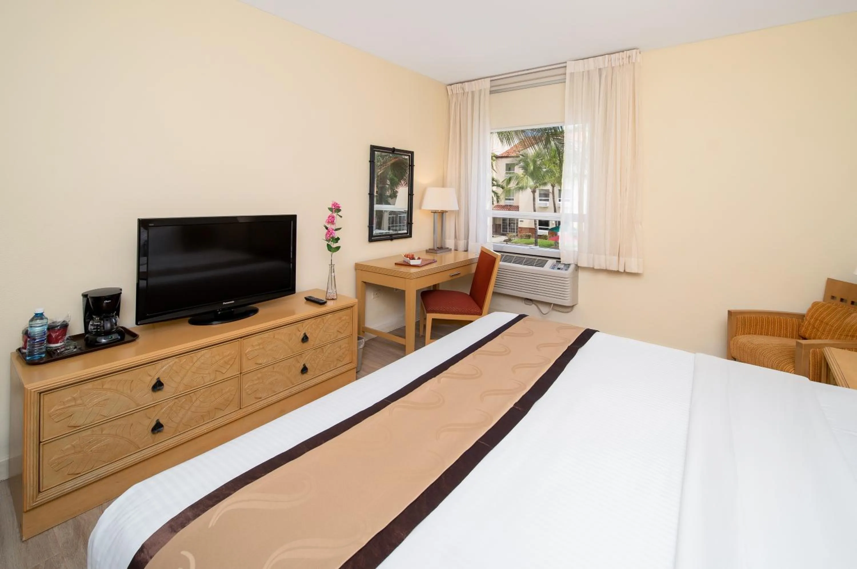 Bed in Quality Hotel Real Aeropuerto San Salvador