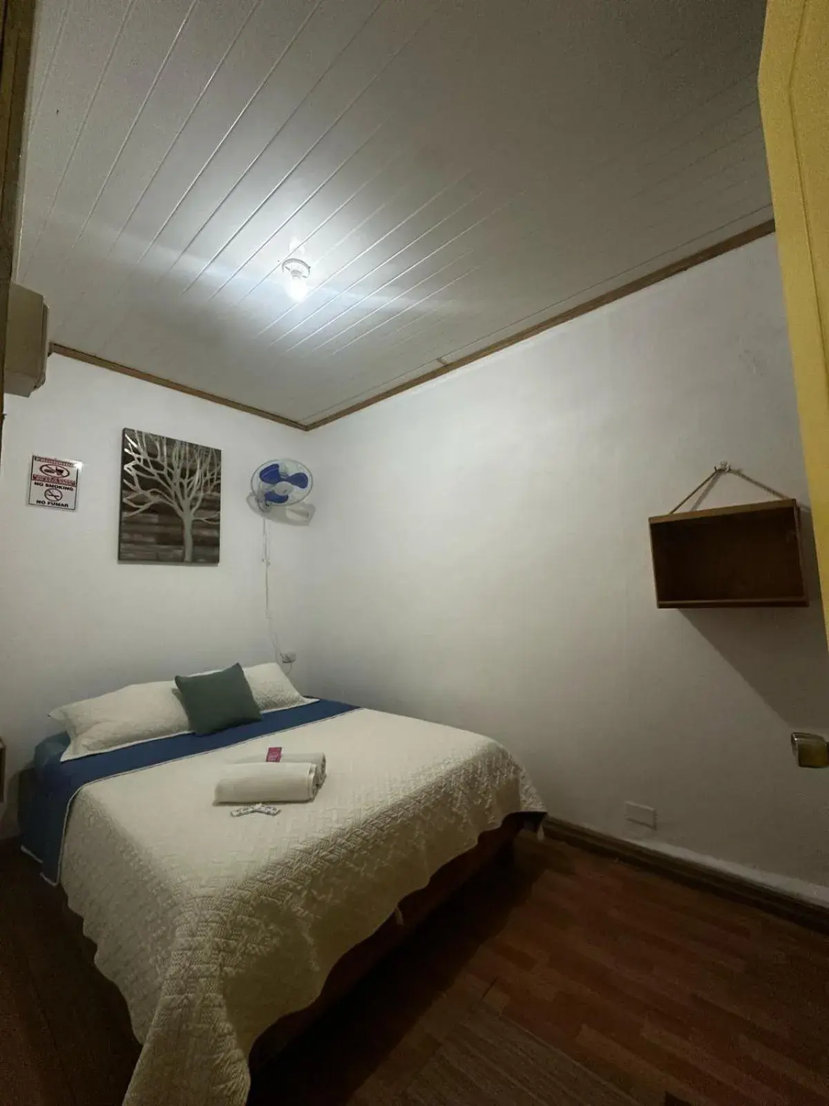 Economy Double Room in Hotel Cortez Azul Economy Double Room in Hotel Cortez Azul