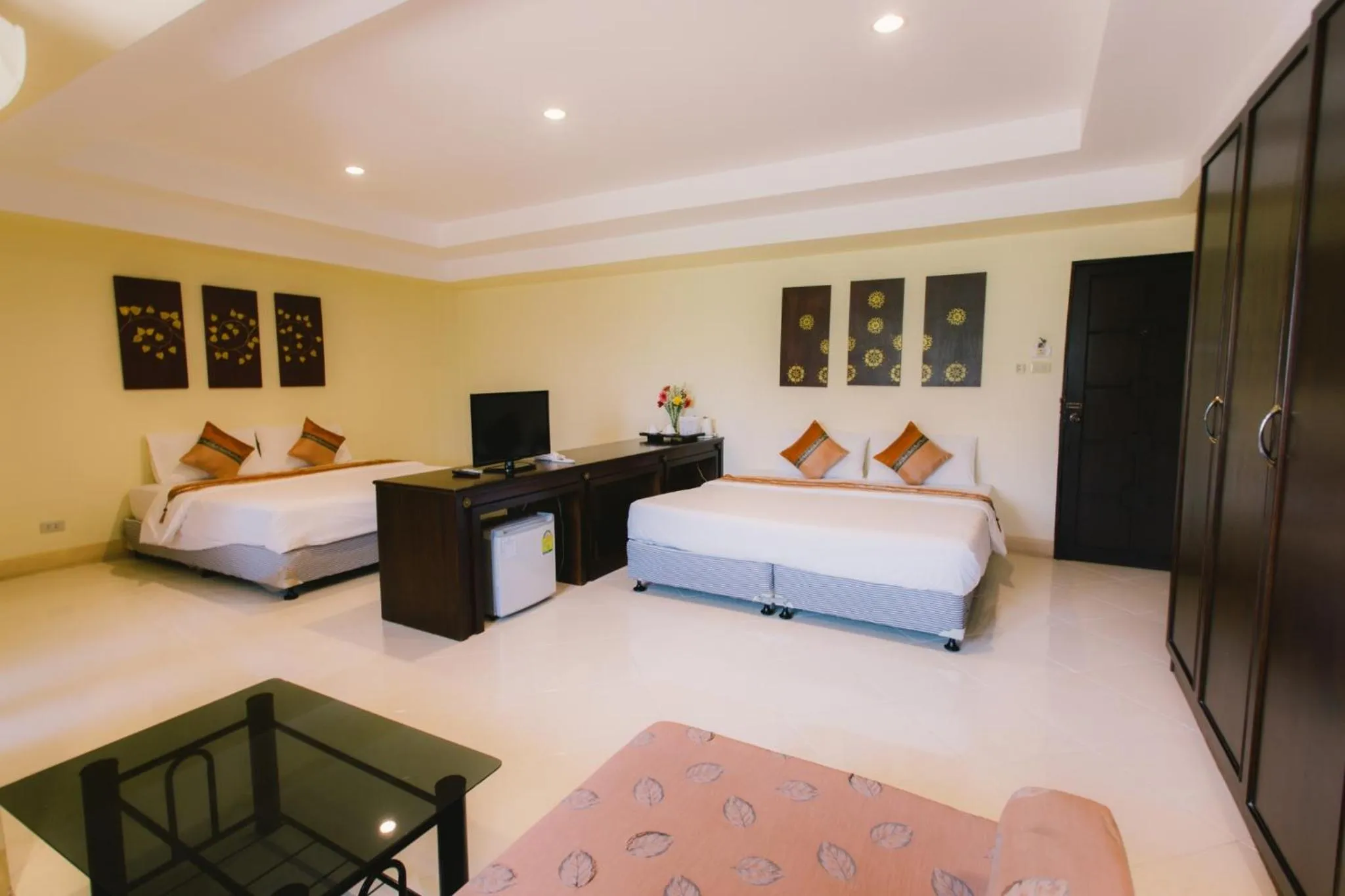 Royal Princess City Lamphun Hotel