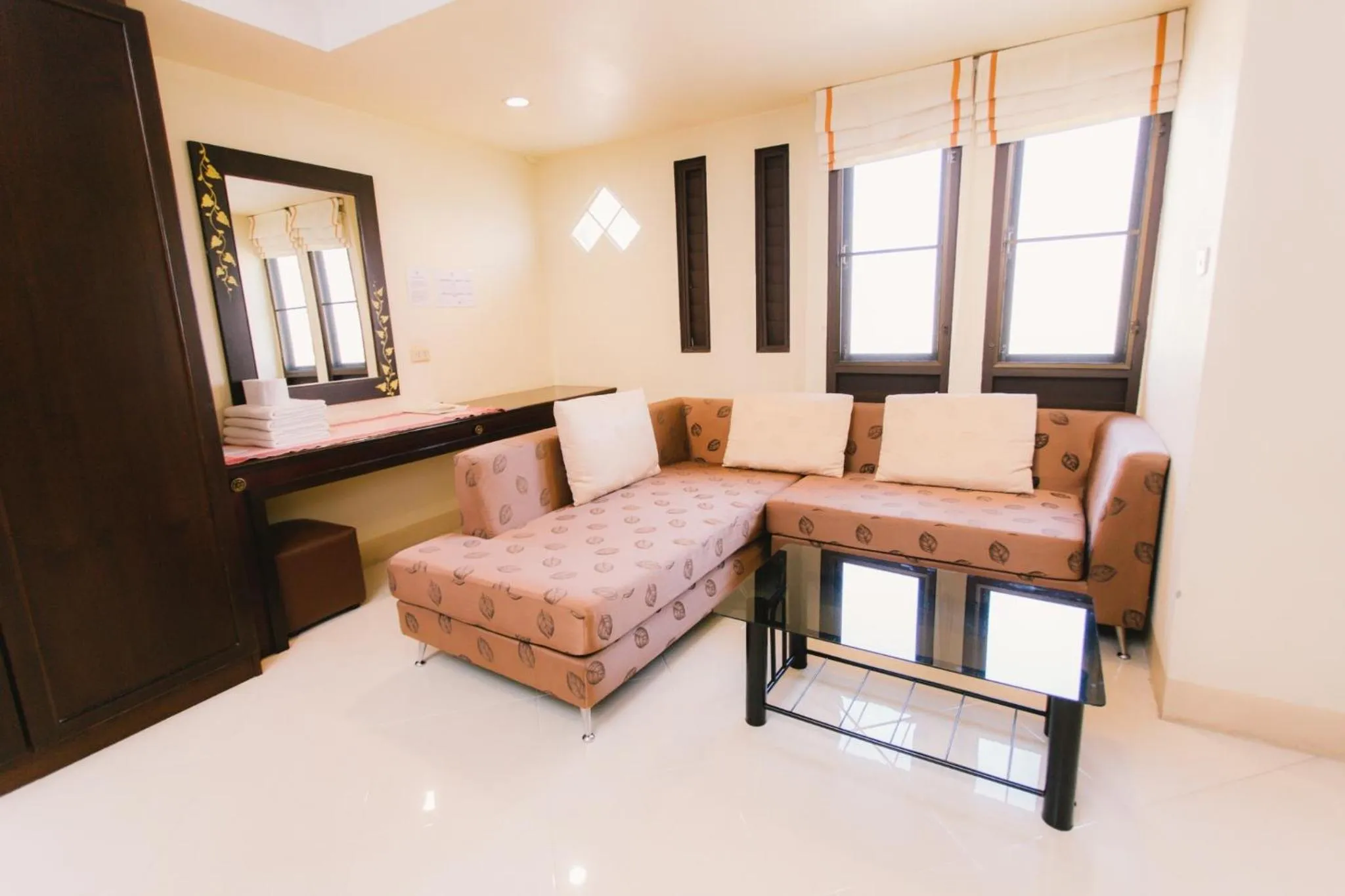 Royal Princess City Lamphun Hotel