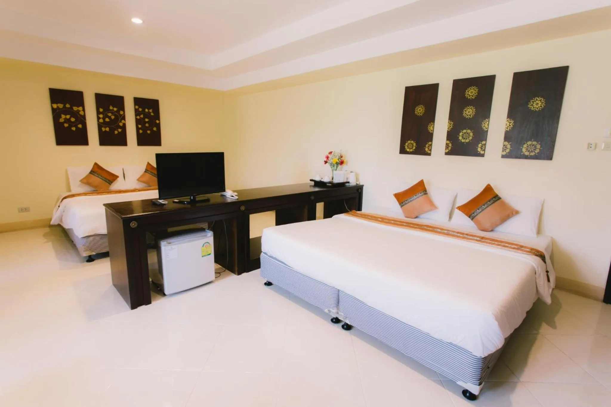 Royal Princess City Lamphun Hotel