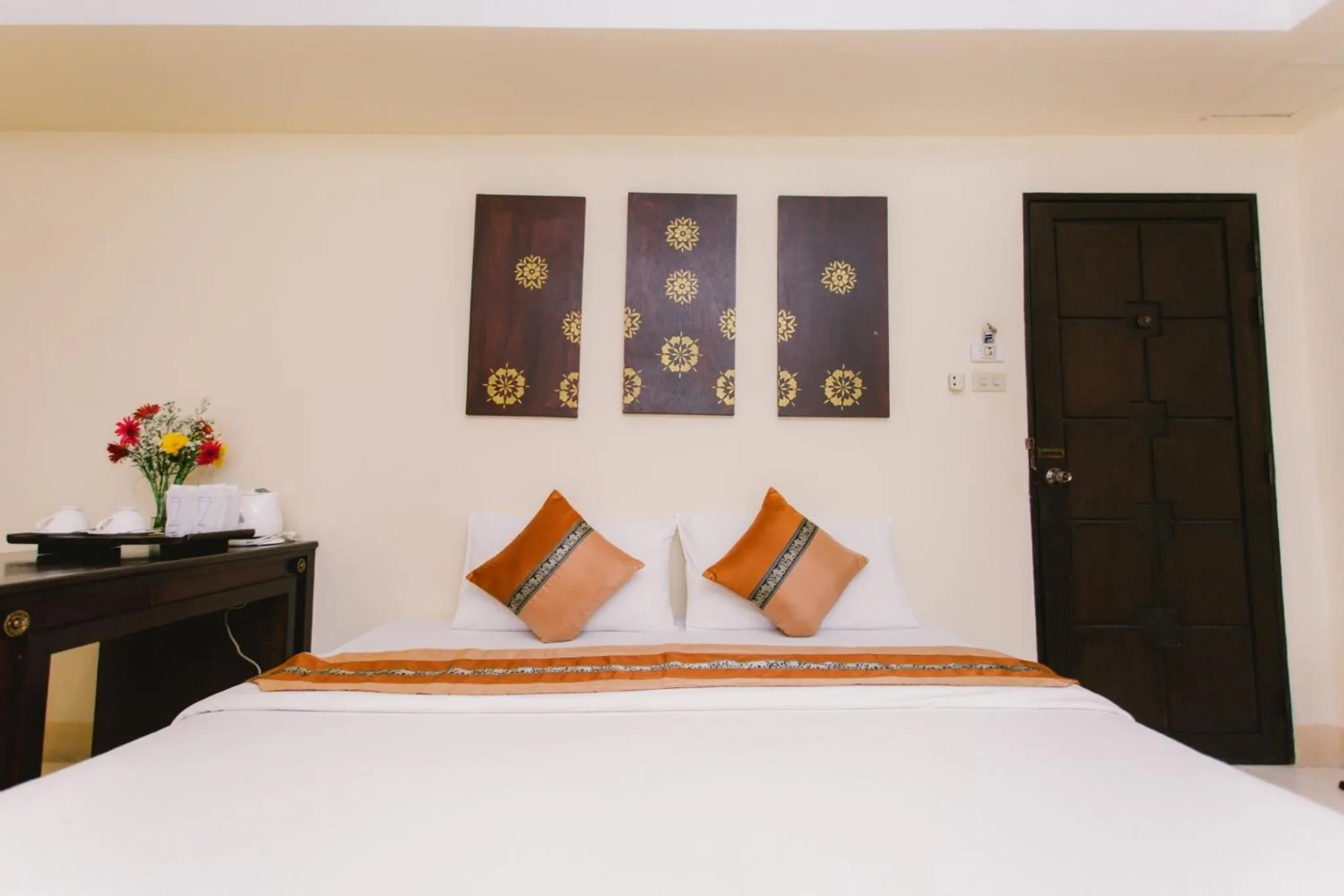 Royal Princess City Lamphun Hotel