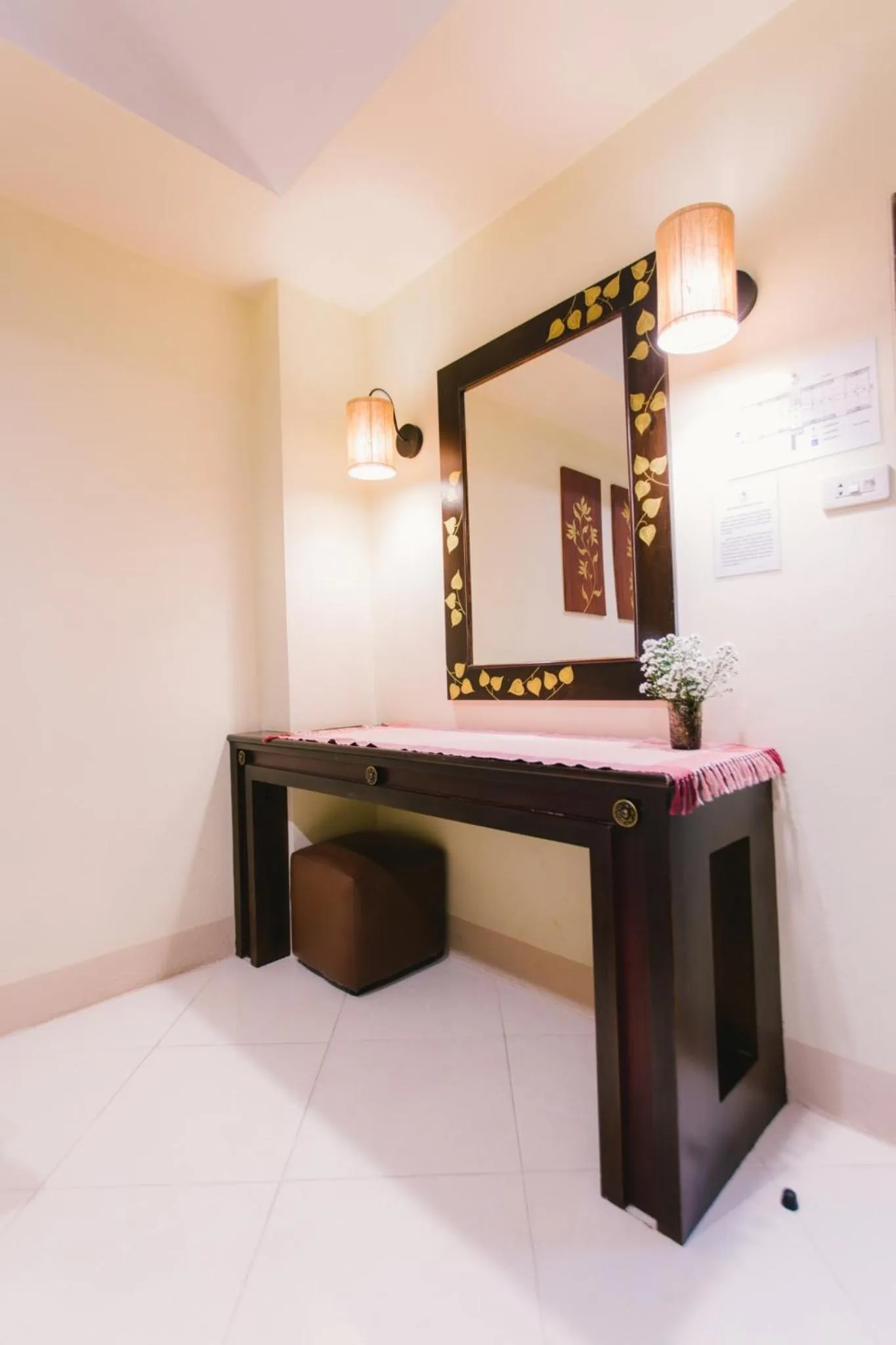 Royal Princess City Lamphun Hotel