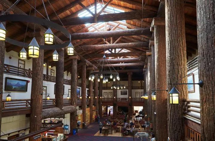 Lobby or reception in Glacier Park Lodge