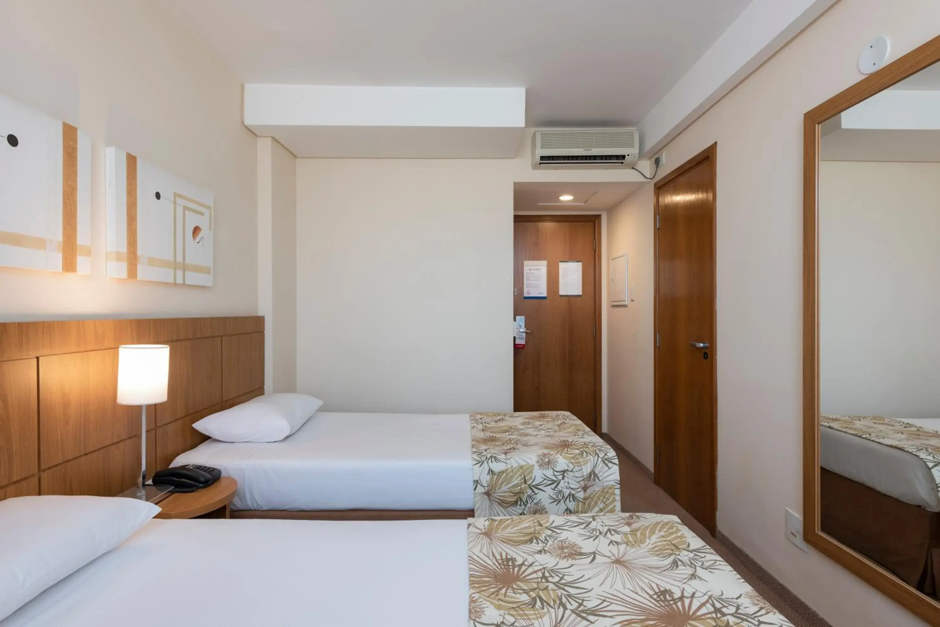 Standard Twin Room in Monreale Plus São José dos Campos Standard Twin Room in Monreale Plus São José dos Campos