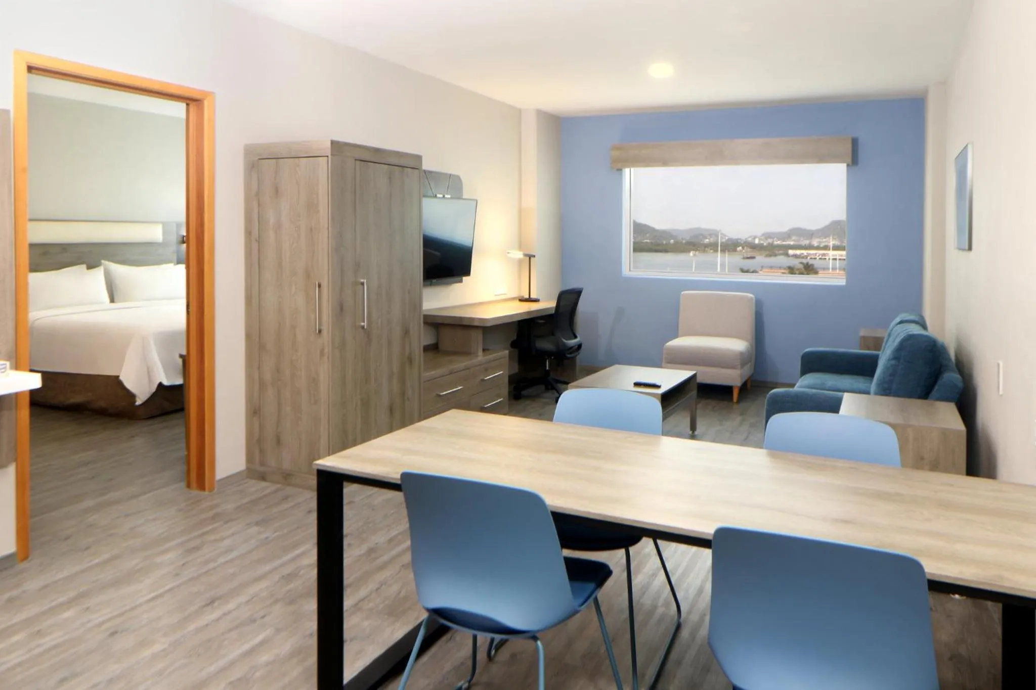 Photo of the whole room, Bed in Holiday Inn Express Manzanillo by IHG