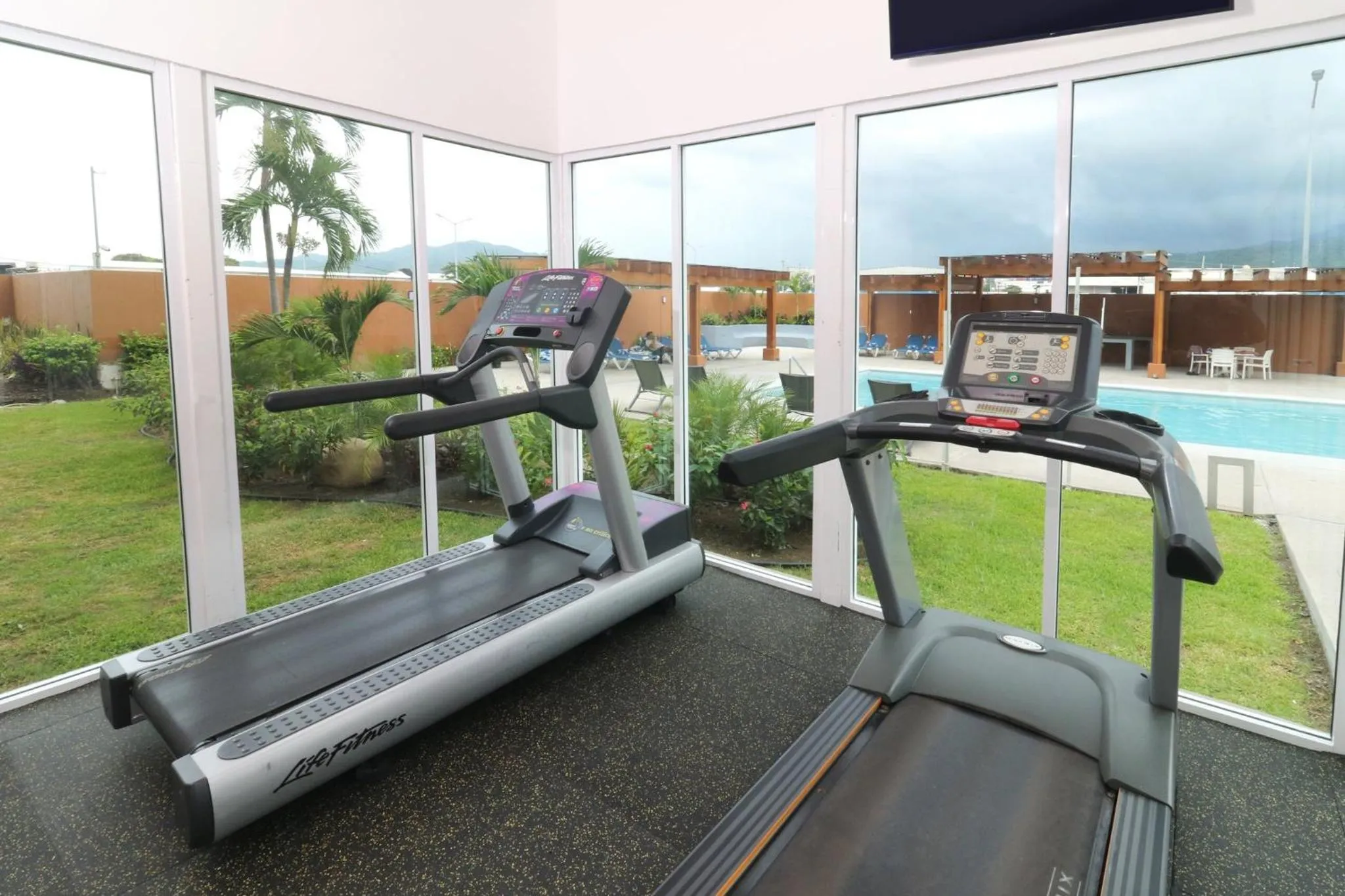 Fitness centre/facilities in Holiday Inn Express Manzanillo by IHG