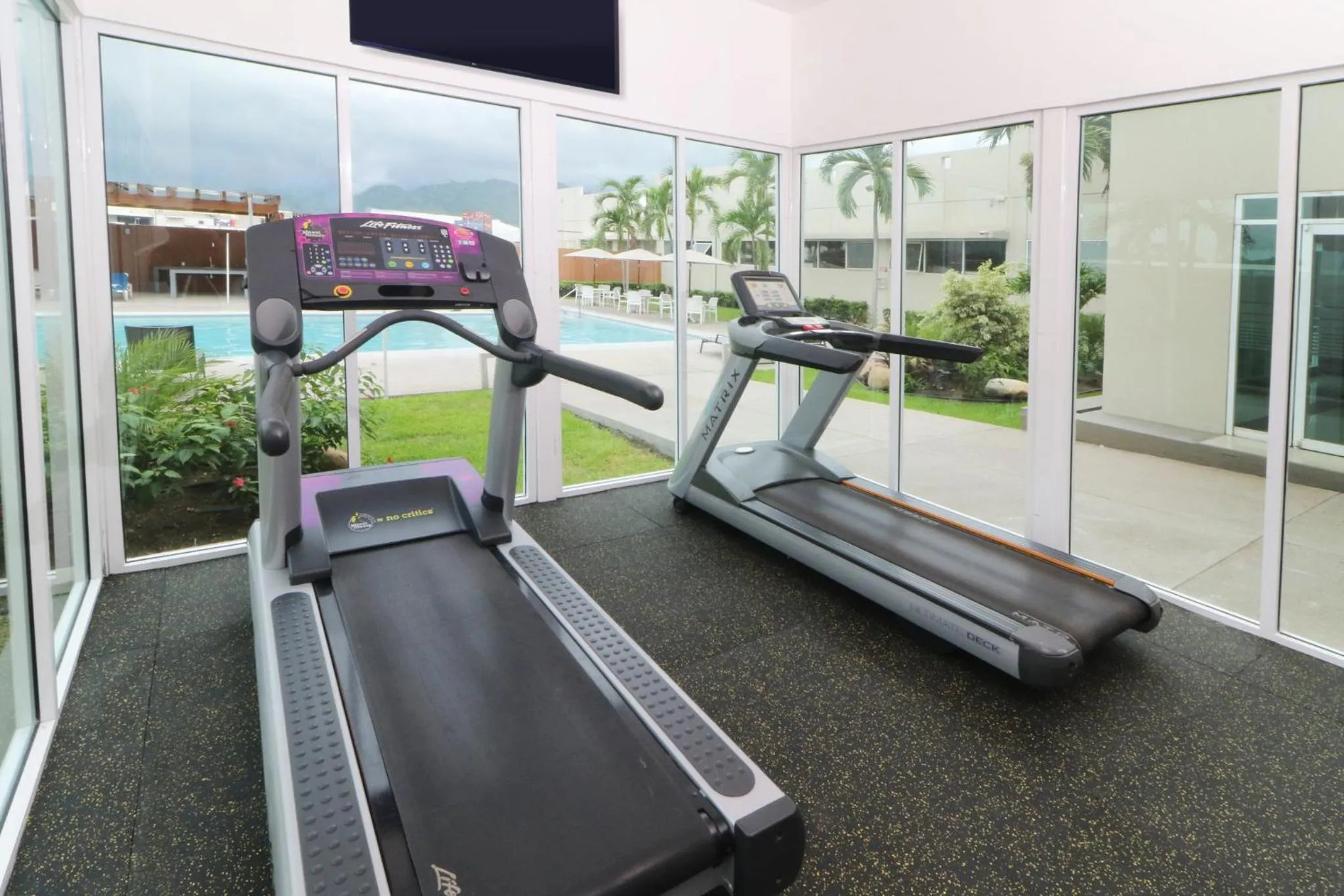 Fitness centre/facilities in Holiday Inn Express Manzanillo by IHG