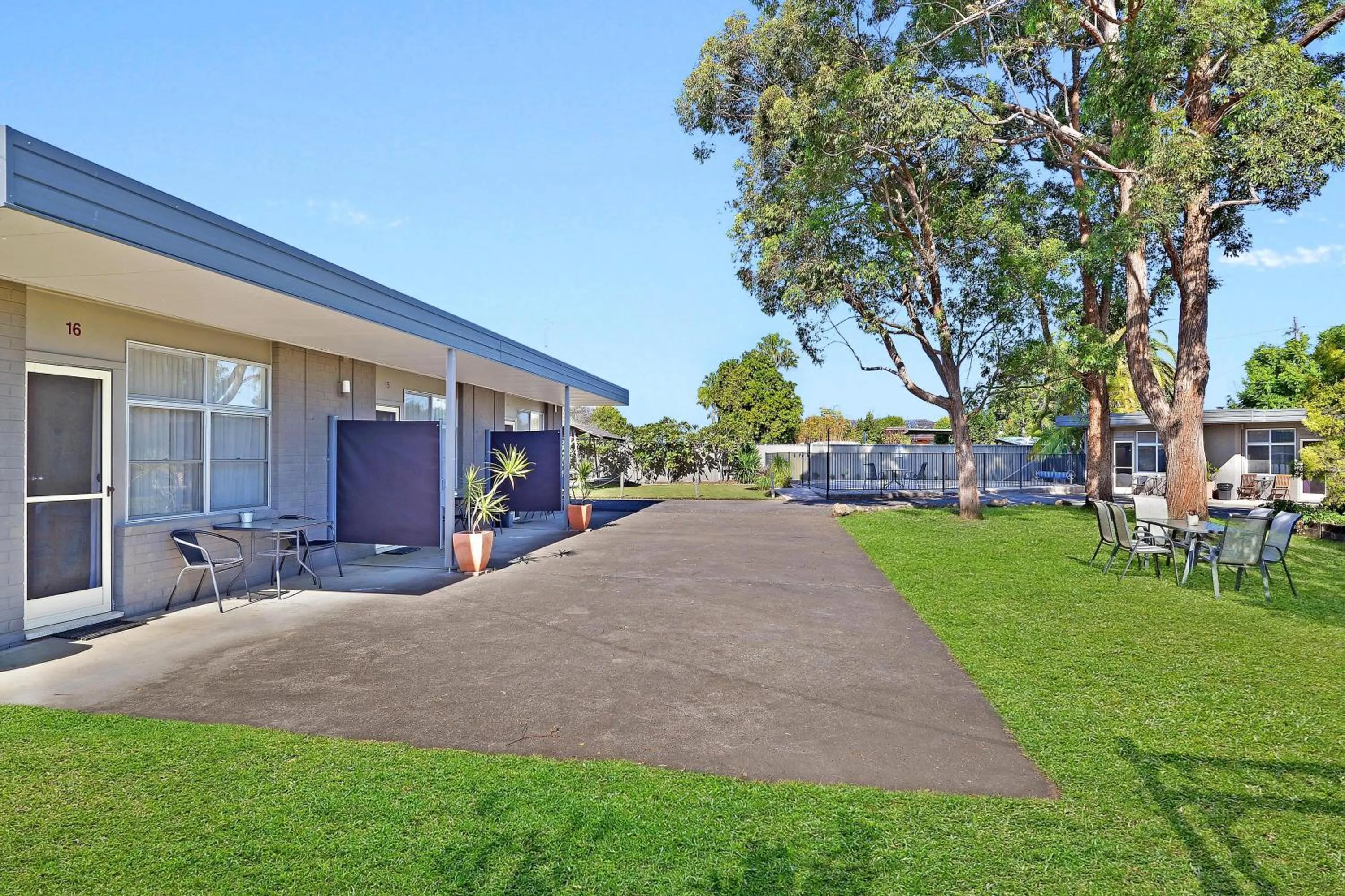 Property building in Wingham Motel