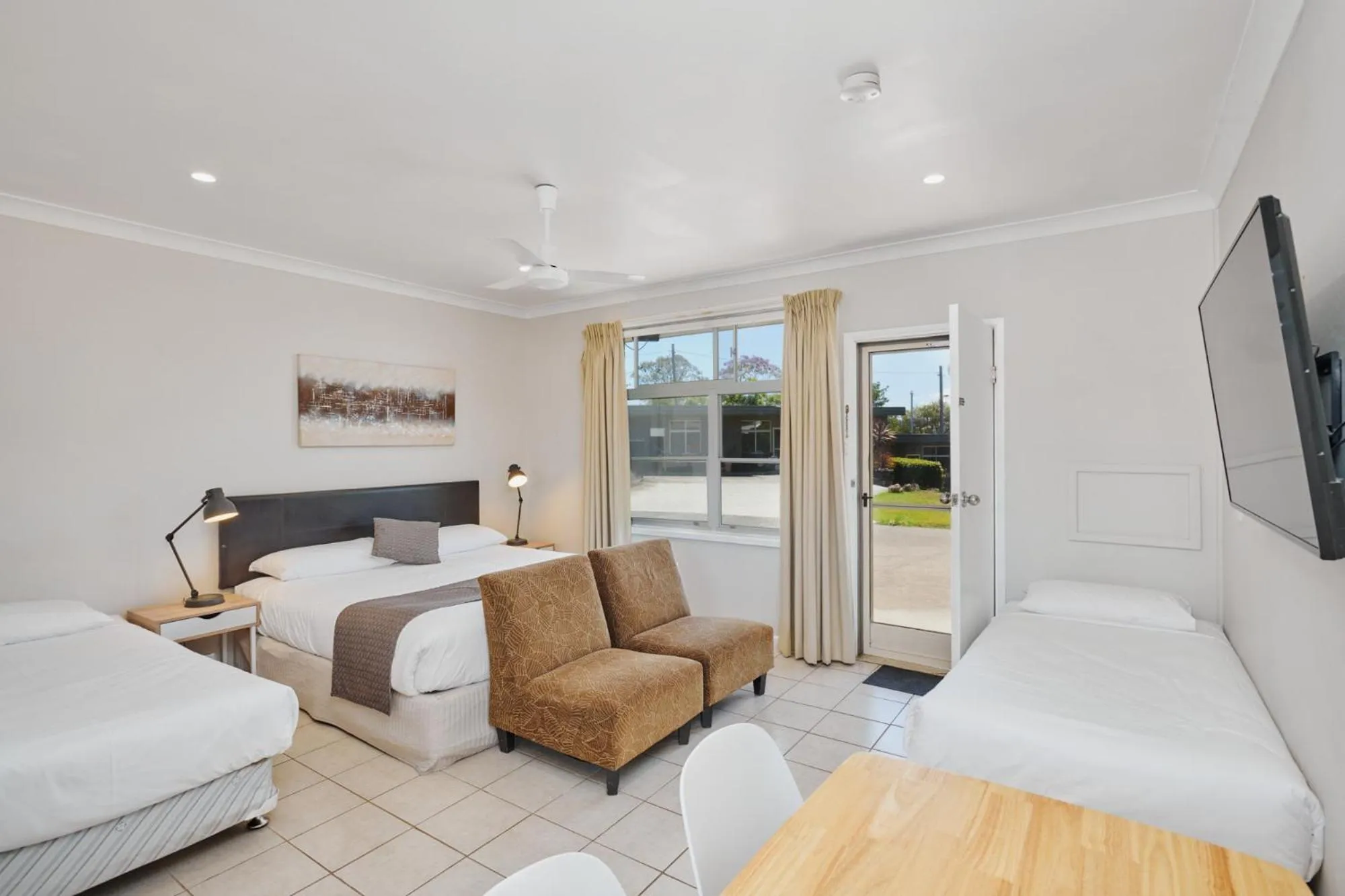 Bed in Wingham Motel