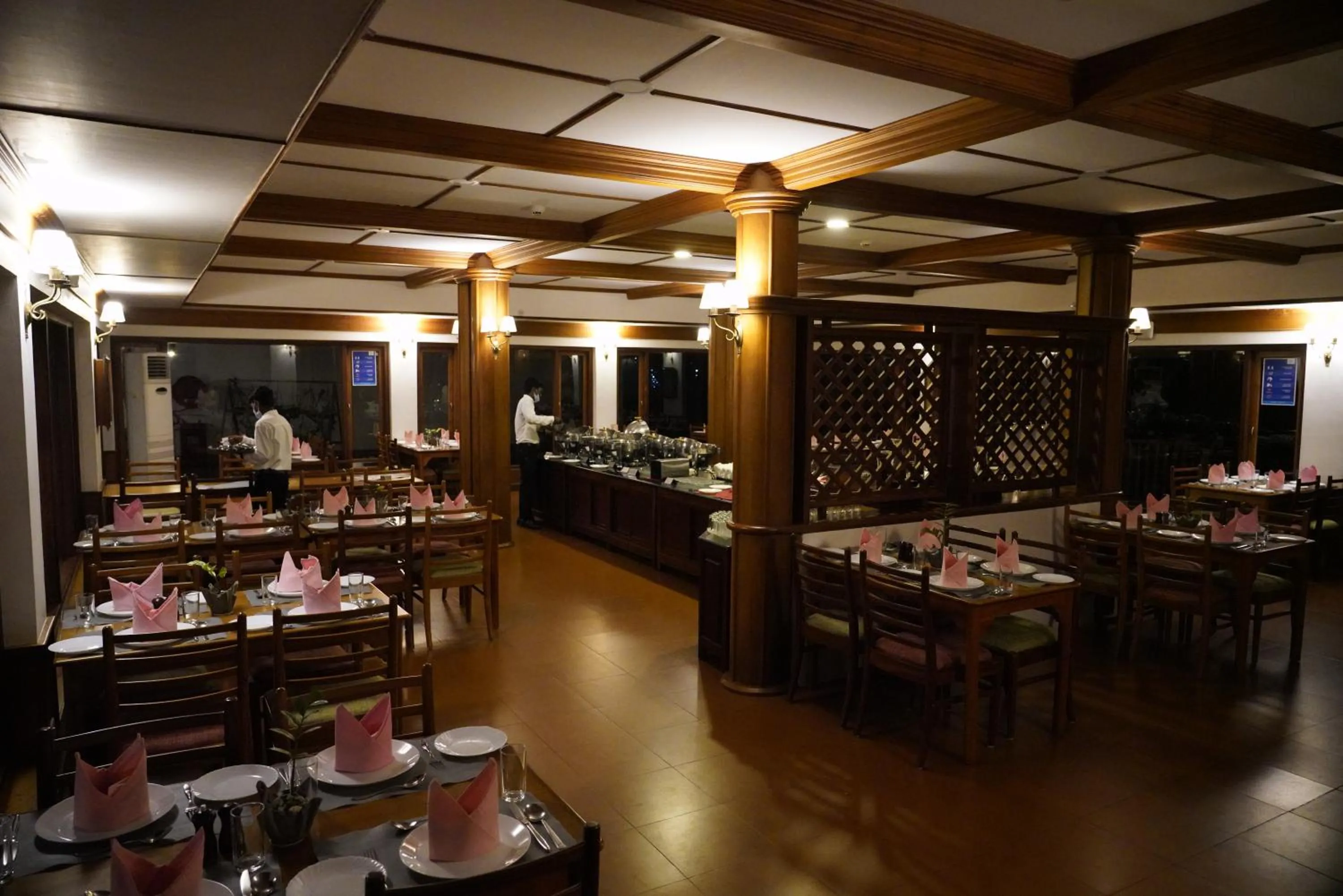 Restaurant/places to eat in Backwater Ripples Kumarakom