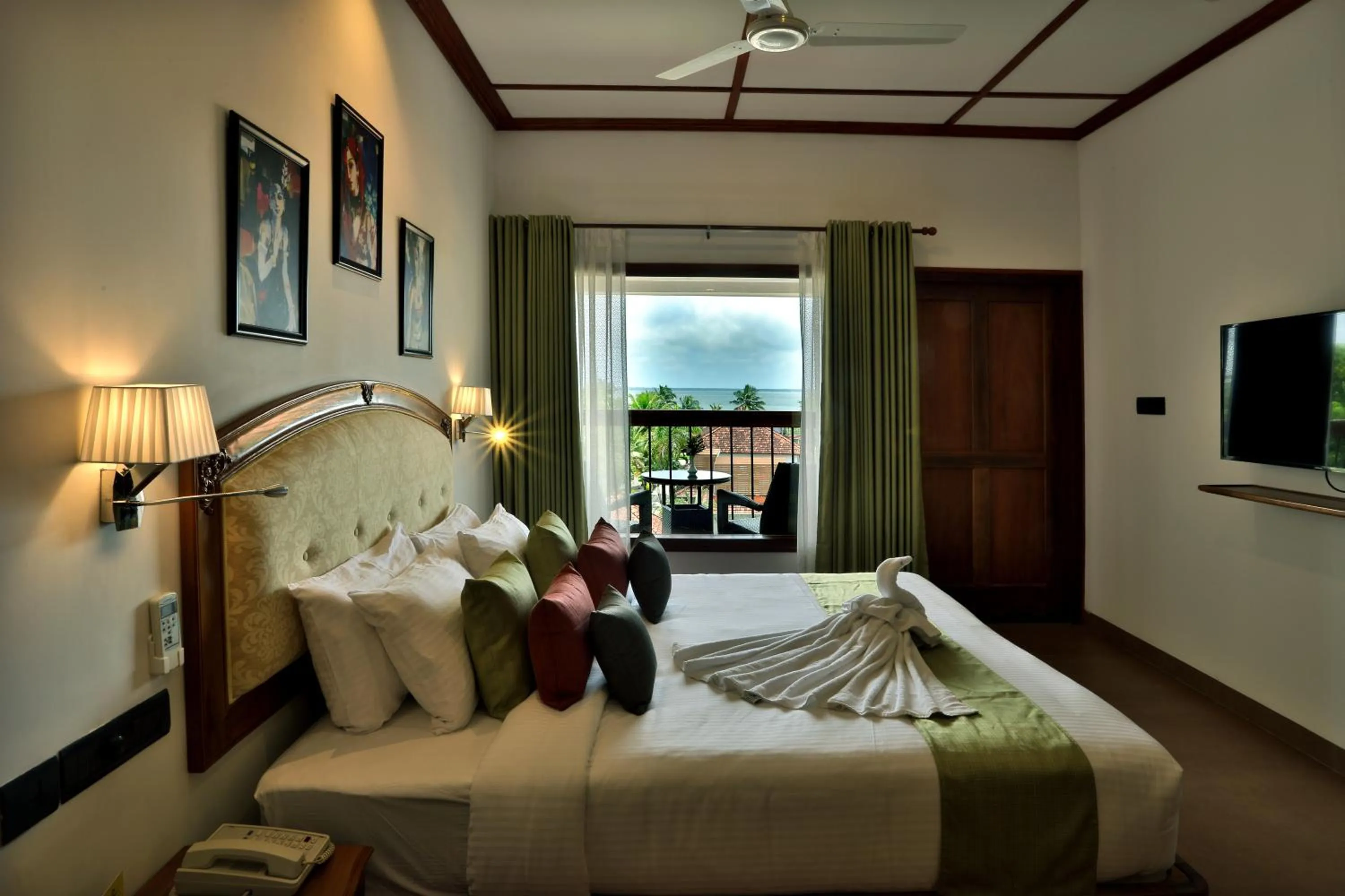 Photo of the whole room, Bed in Backwater Ripples Kumarakom