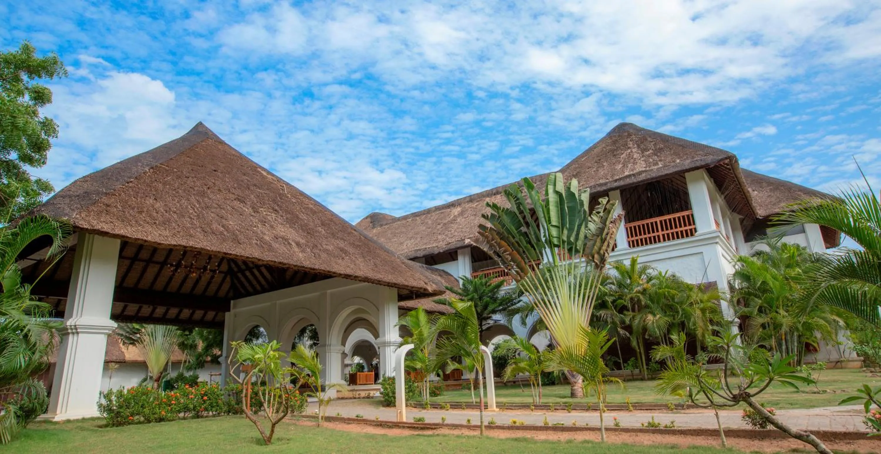 Property building in Le Pondy