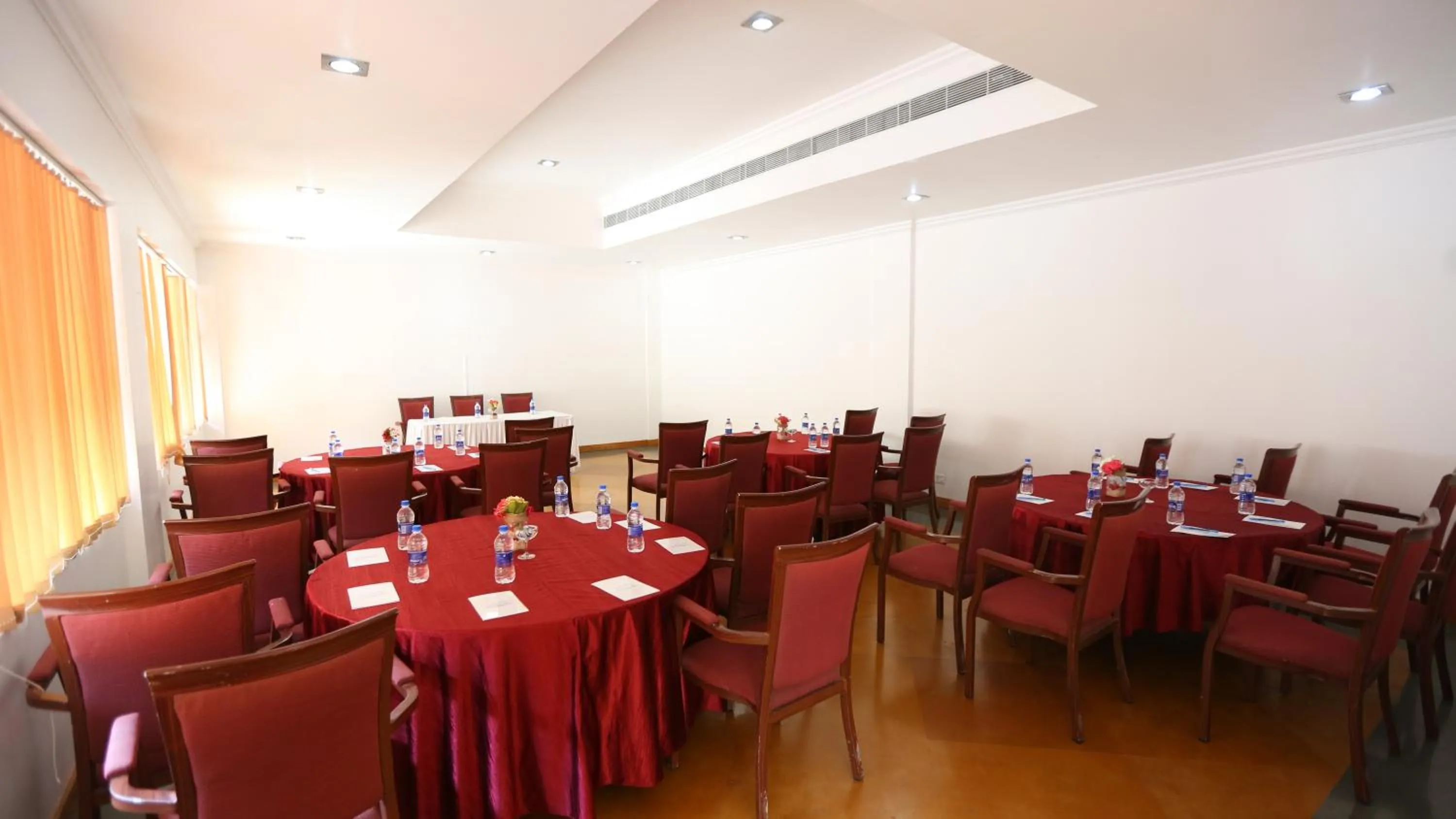 Meeting/conference room in Le Pondy