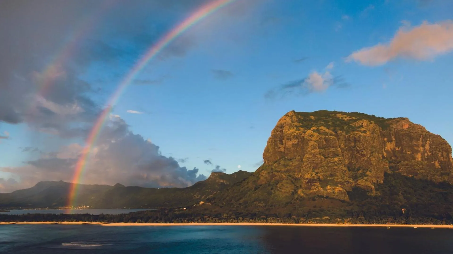 Beach in Dinarobin Beachcomber Golf Resort & Spa
