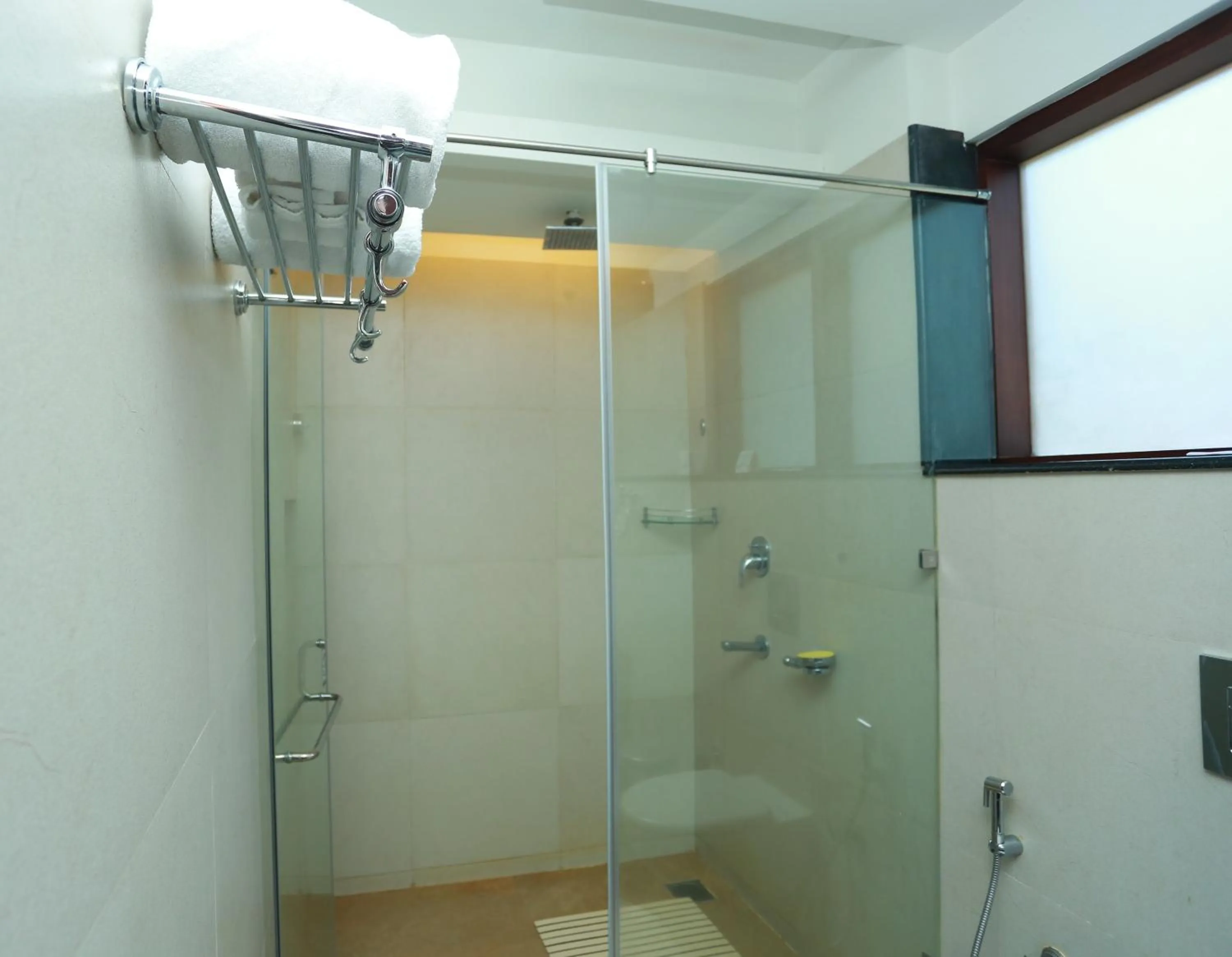 Bathroom in Greenwoods Resort, Thekkady