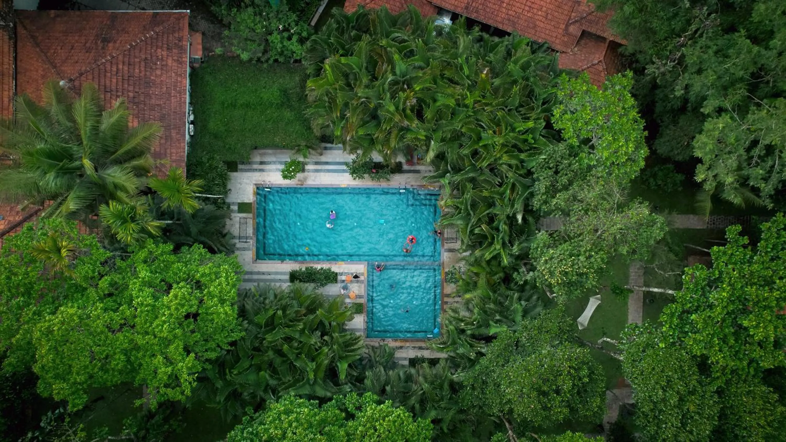 Swimming pool in Greenwoods Resort, Thekkady