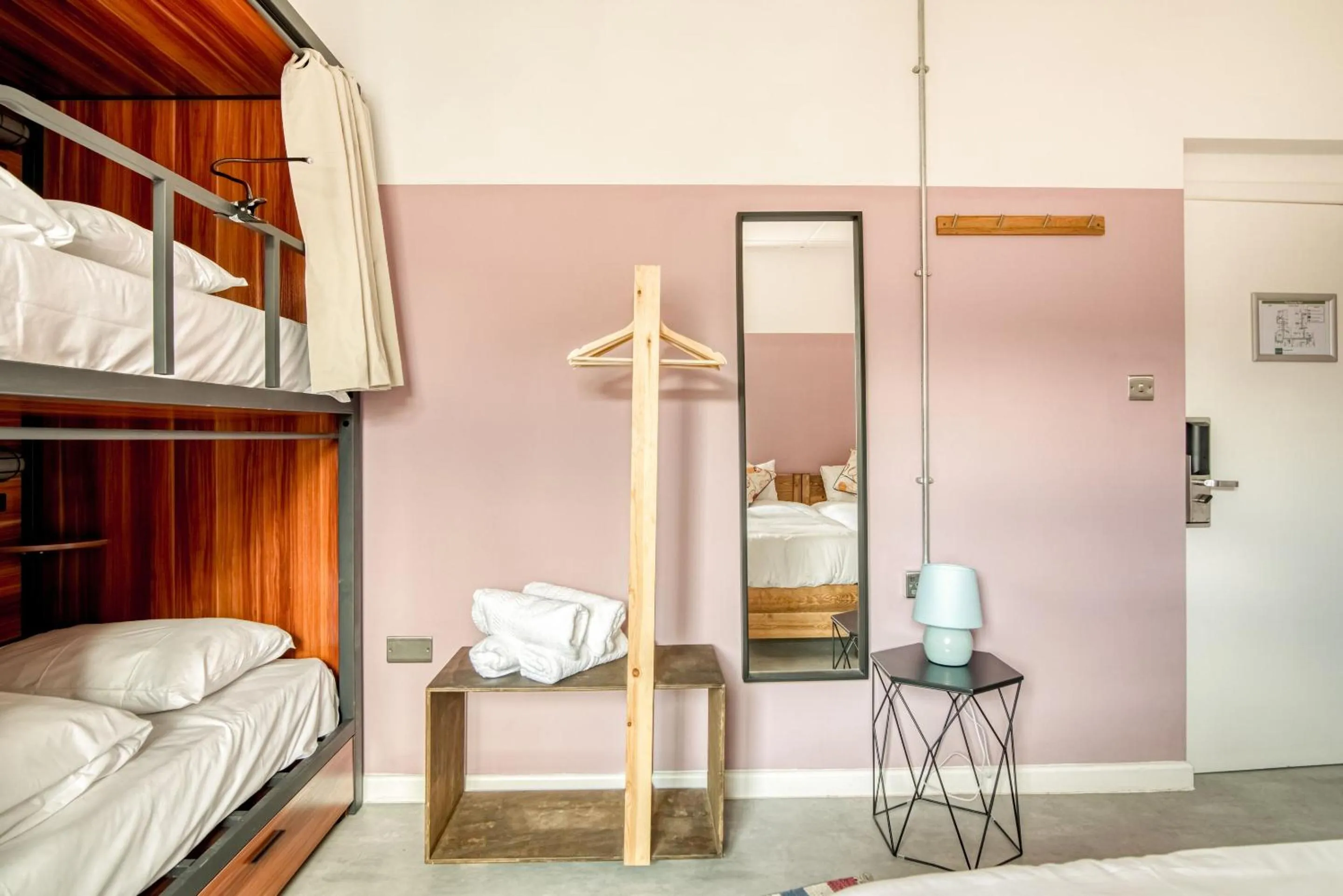 Bed in Malacuna Birmingham