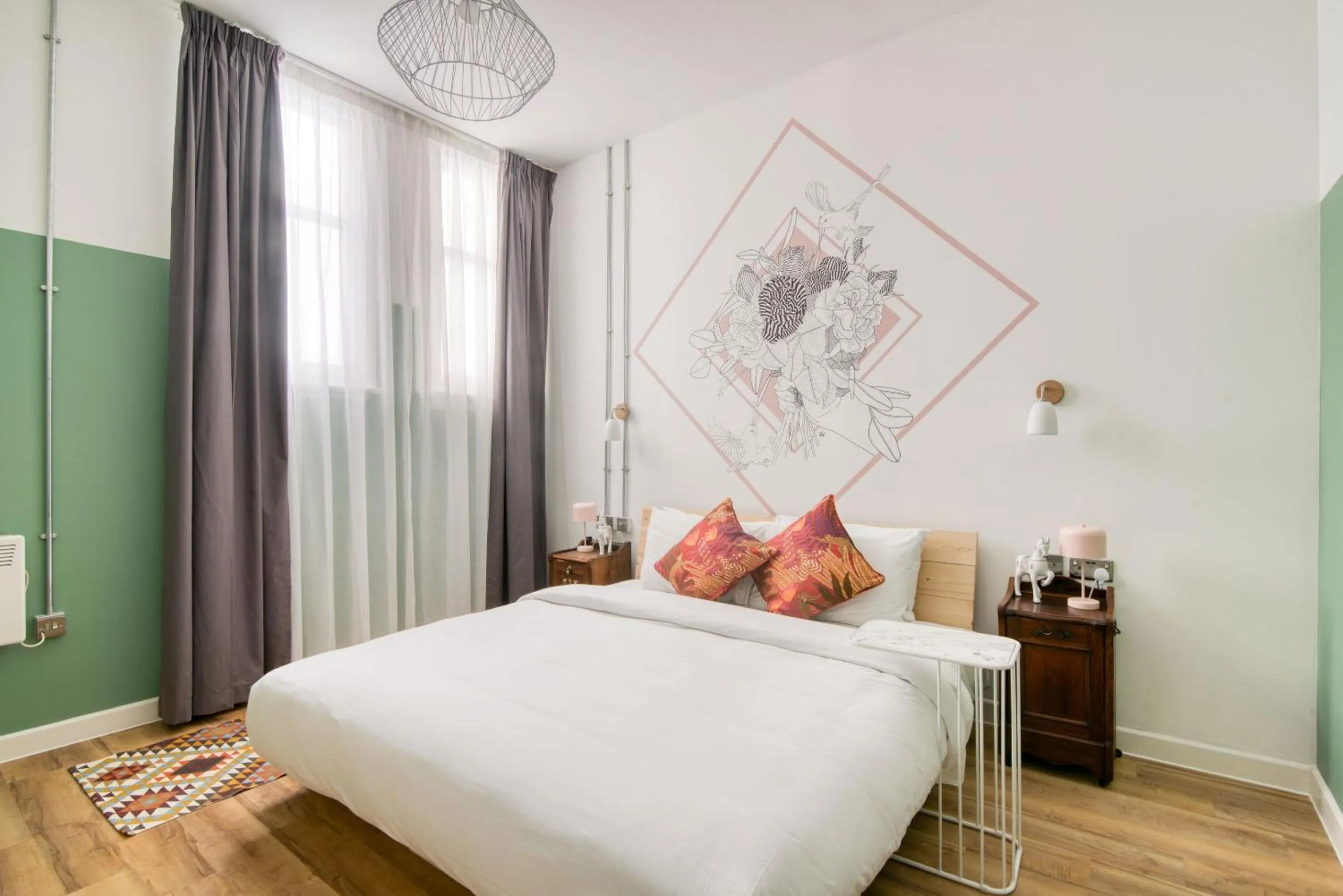 Bed in Malacuna Birmingham