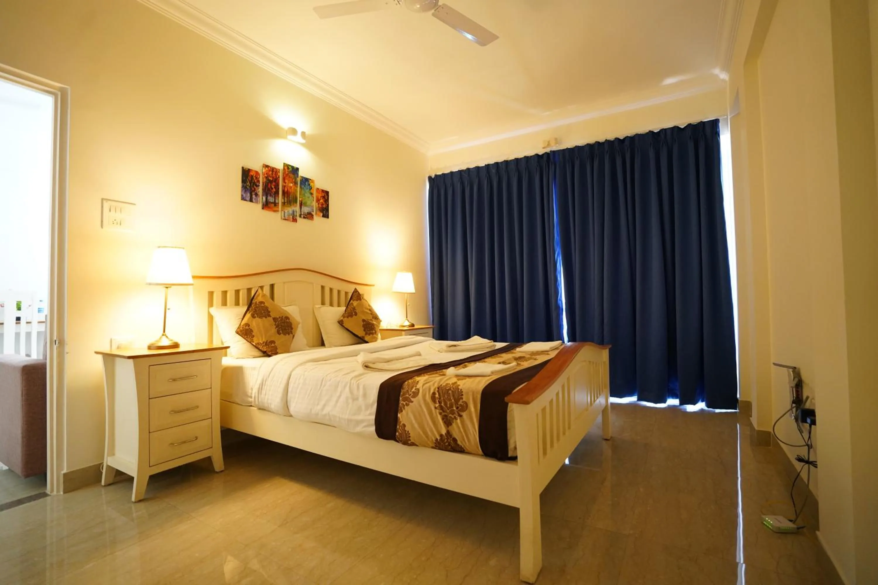 Night, Bed in Bellagio Rezidencia 1 BHK Service Apartments