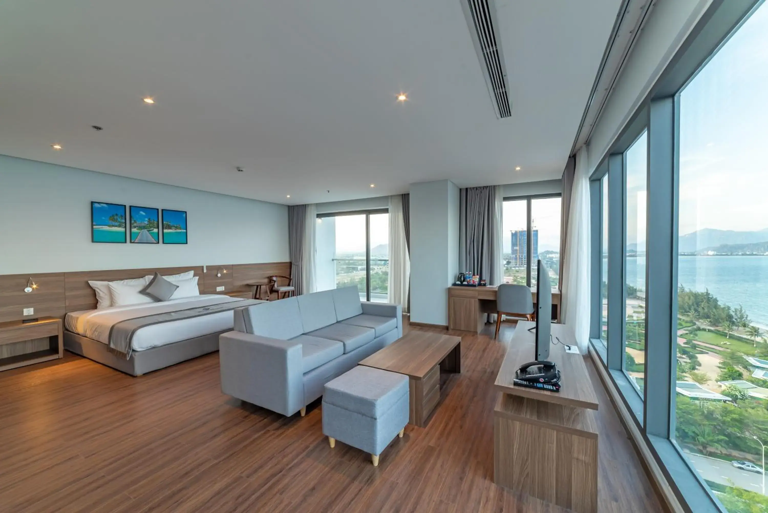 Junior Suite with Ocean View in Long Thuan Hotel & Resort Junior Suite with Ocean View in Long Thuan Hotel & Resort