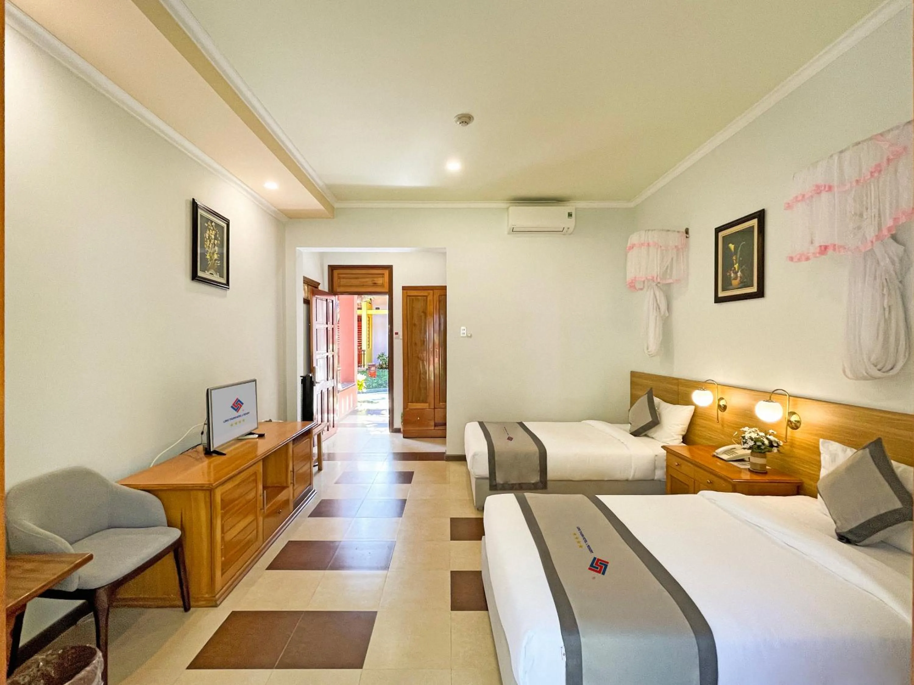 TV and multimedia in Long Thuan Hotel & Resort