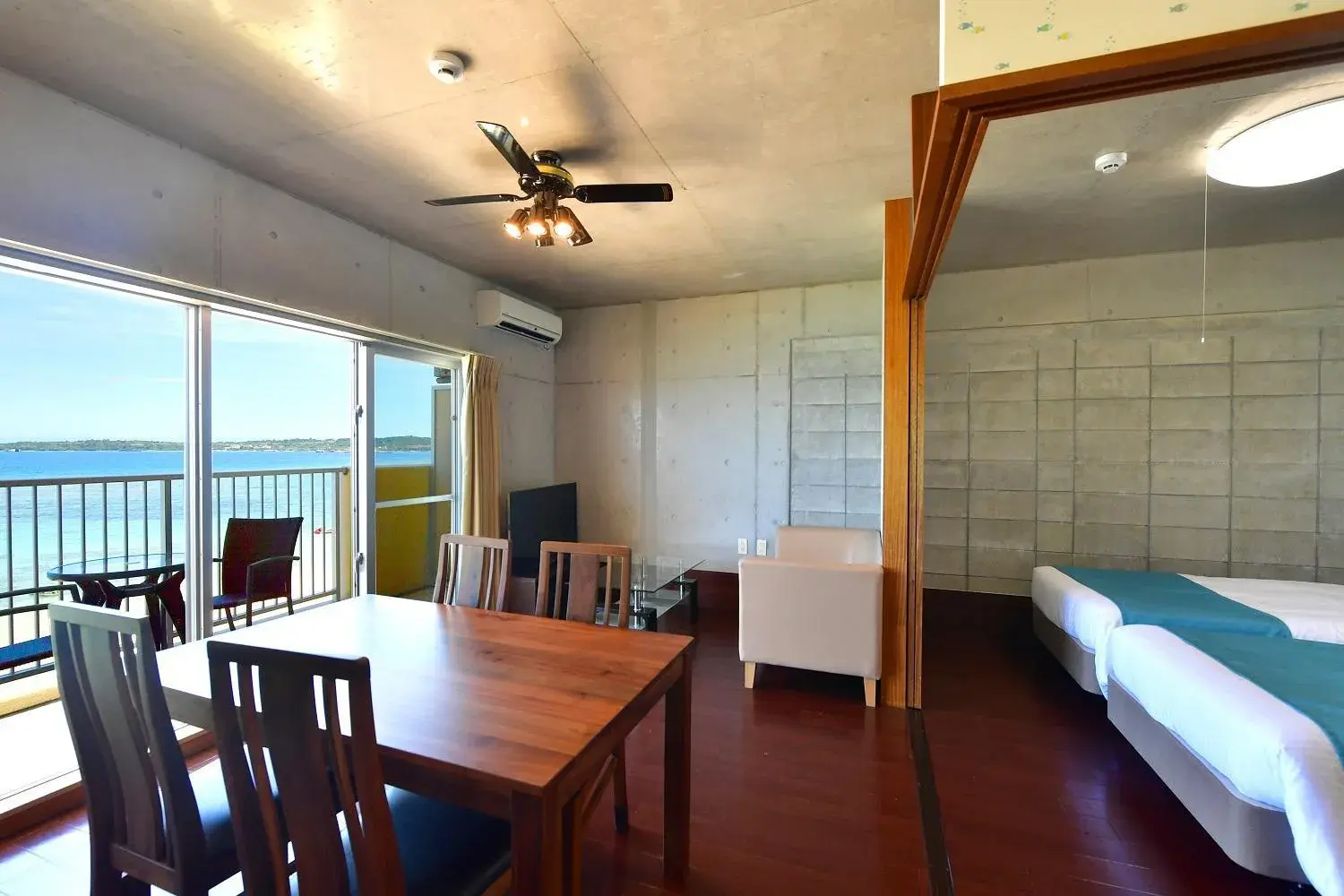 Premium Quadruple Room in Churaumi on the Beach Motobu Premium Quadruple Room in Churaumi on the Beach Motobu