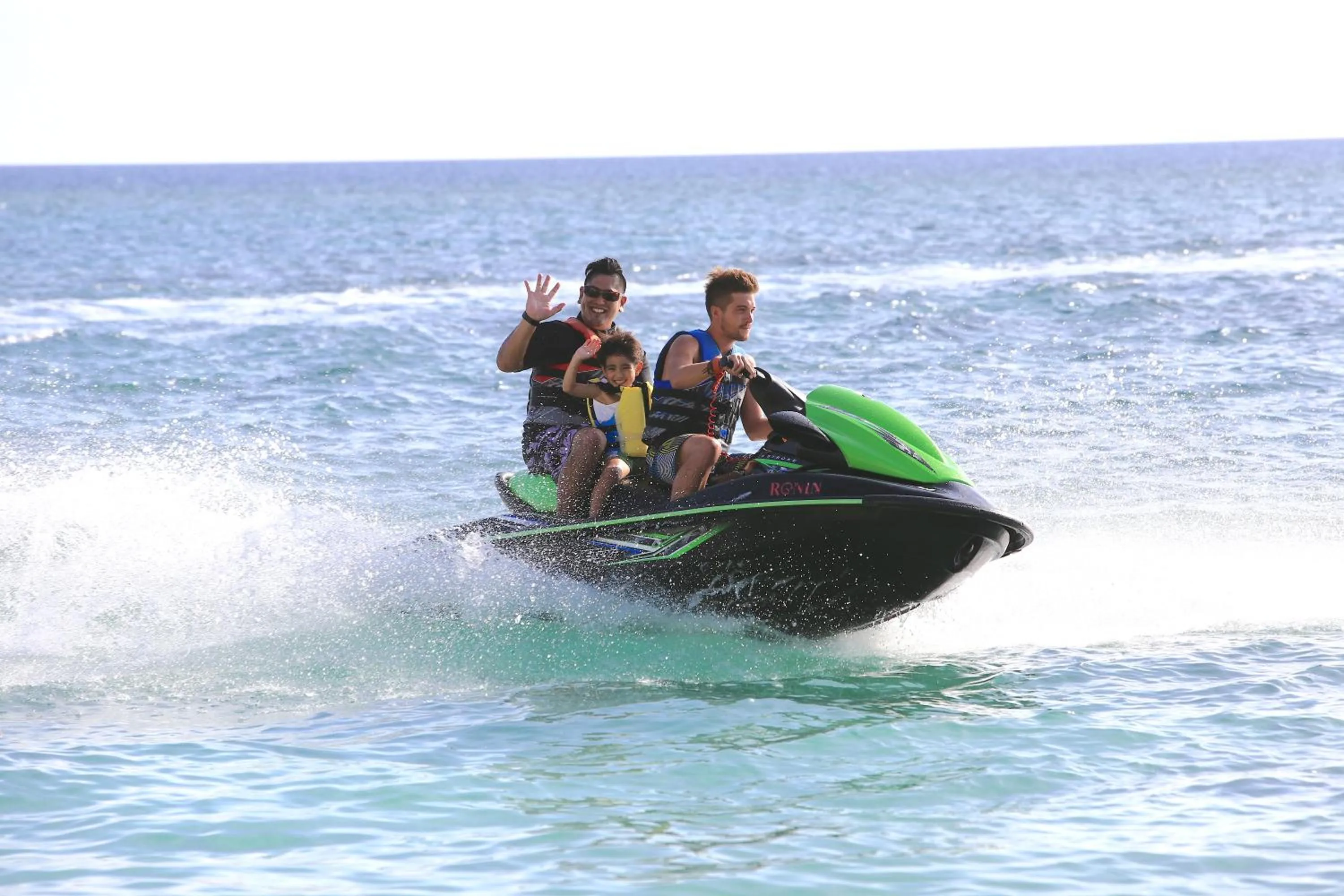 Activities in Churaumi on the Beach Motobu