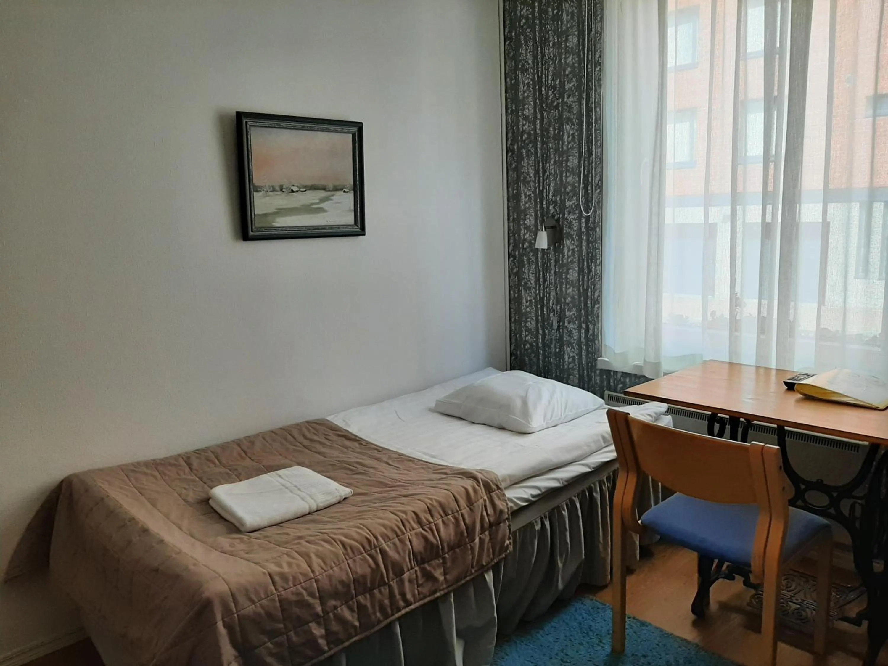 Photo of the whole room, Bed in Hostel River