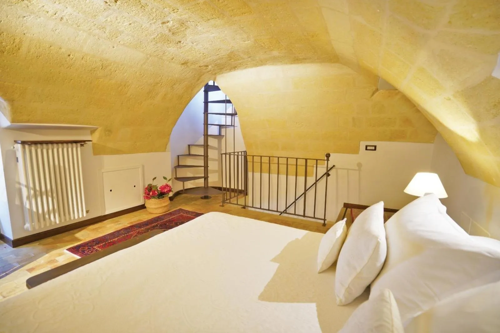 Photo of the whole room, Bed in Malandrì B&B