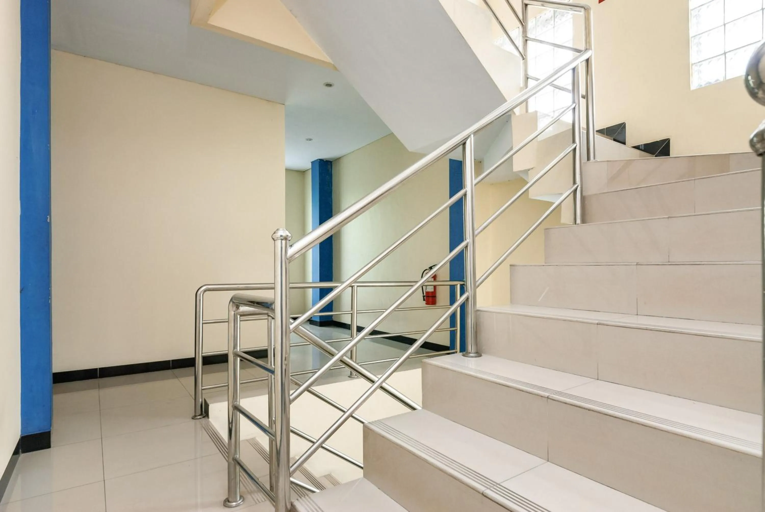 Property building in RedDoorz Plus @ Jalan Pemuda Jakarta