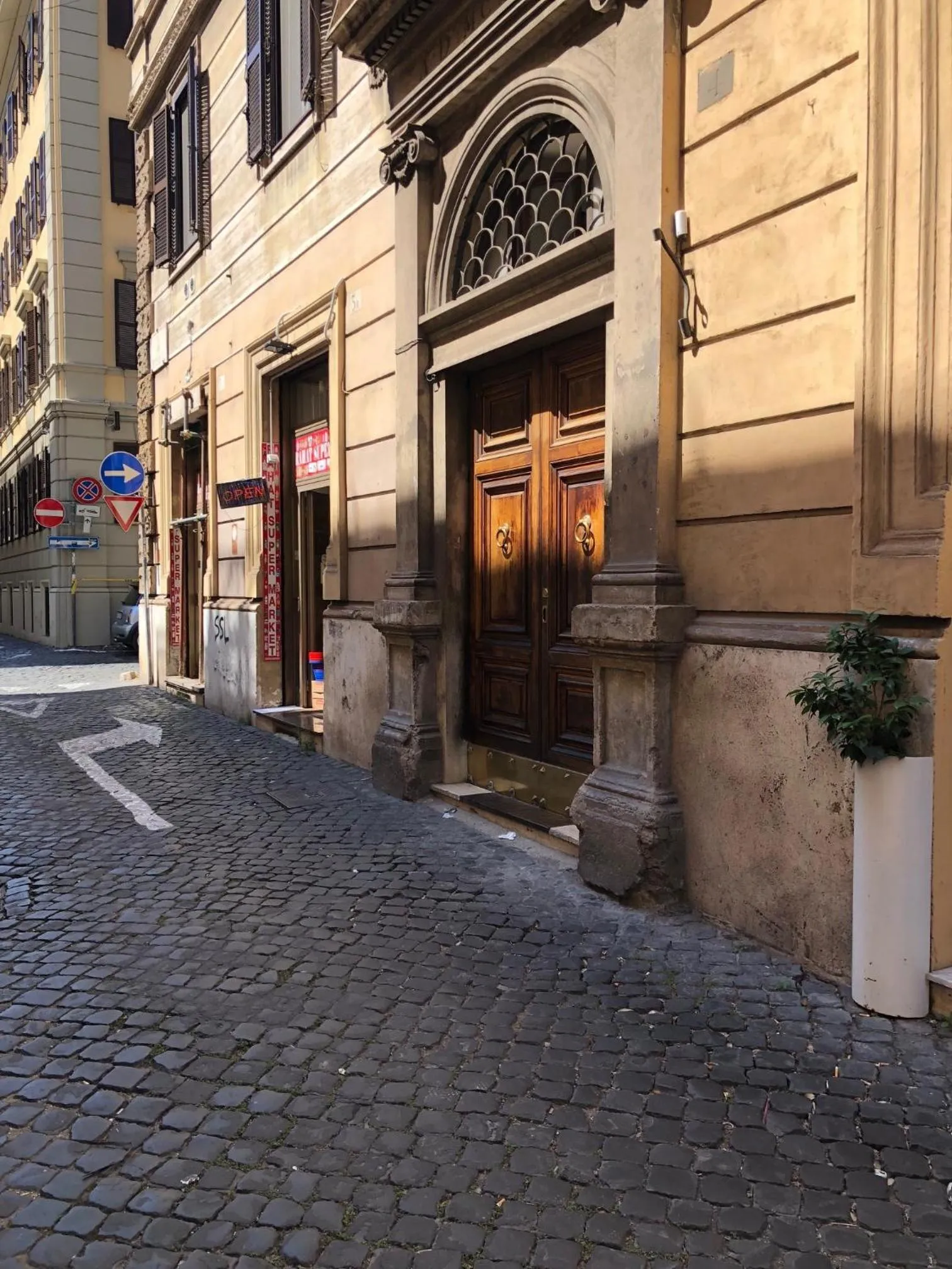 Facade/entrance in Art Atelier Borgo